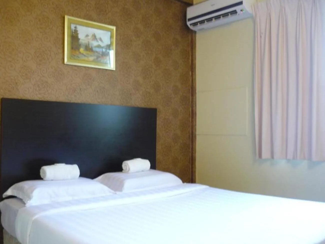 Bedroom, Bed in Sea Lion Hotel Pulau Ketam