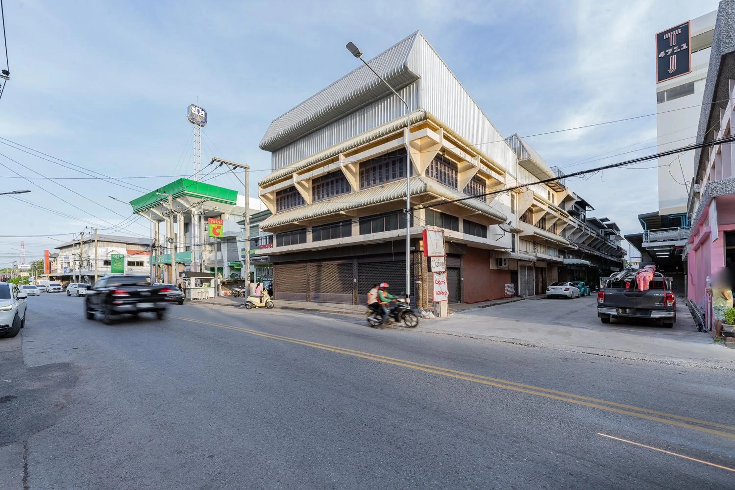 Property building in TJ 4711 Residence