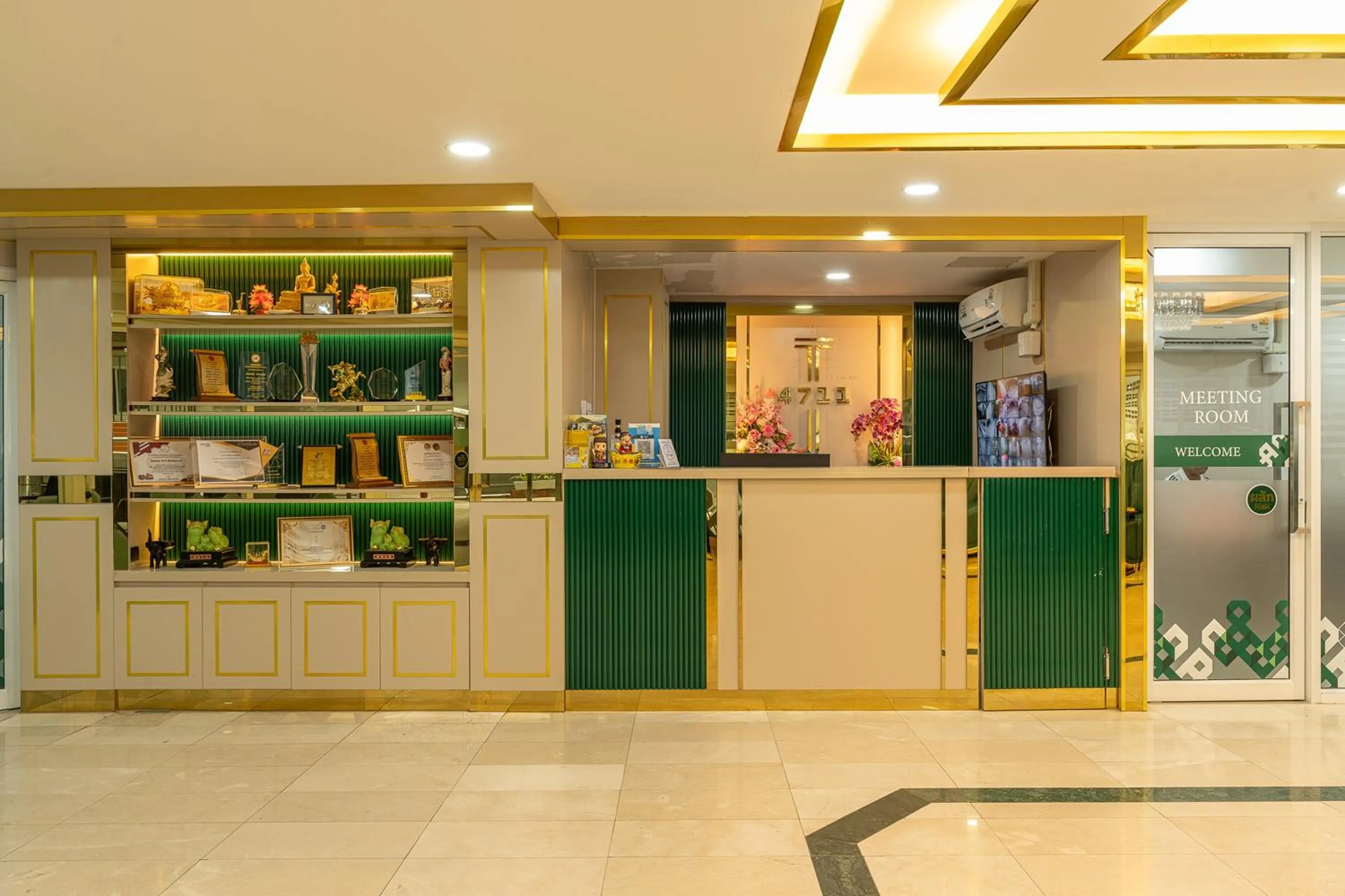 Lobby or reception in TJ 4711 Residence