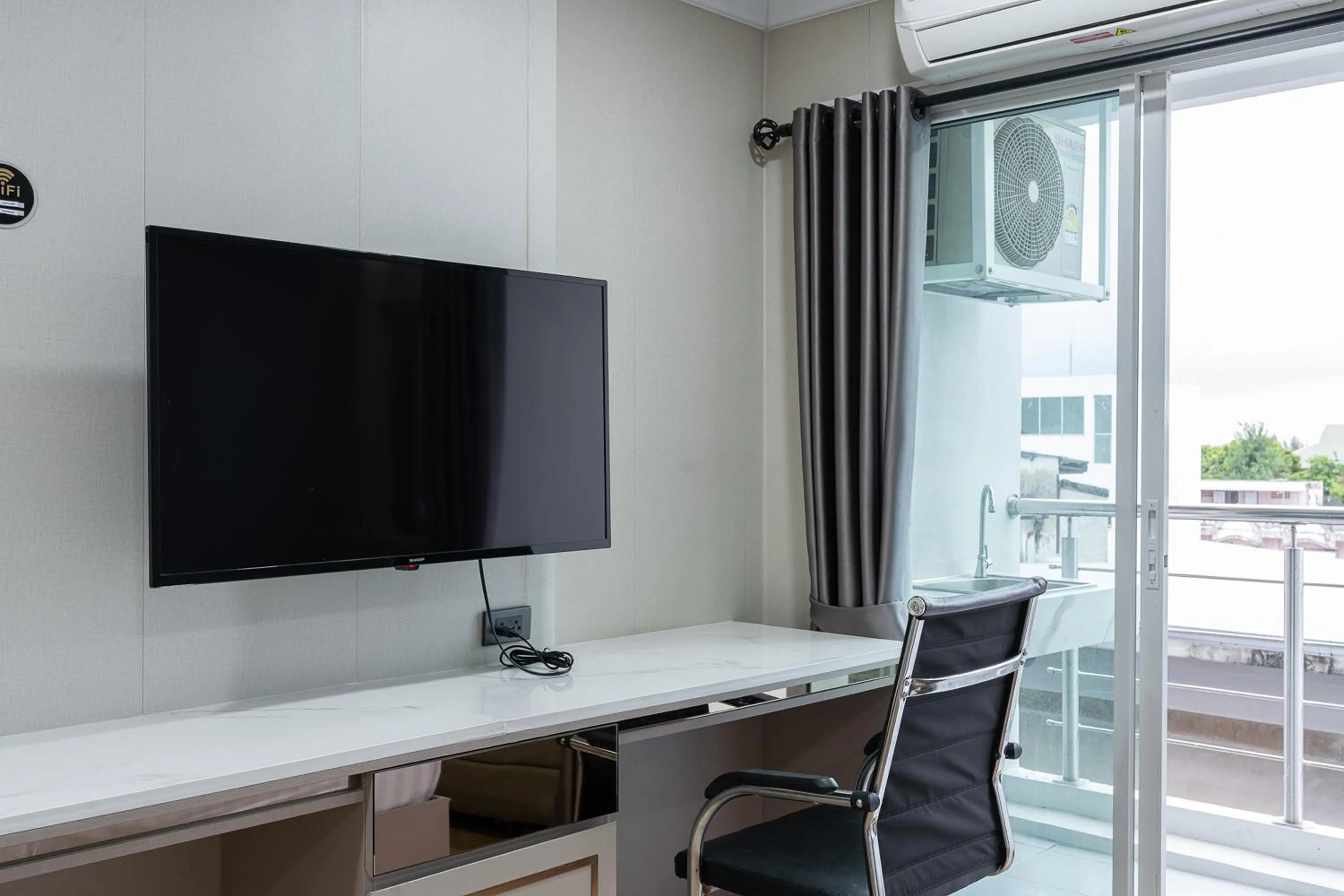 TV and multimedia in TJ 4711 Residence