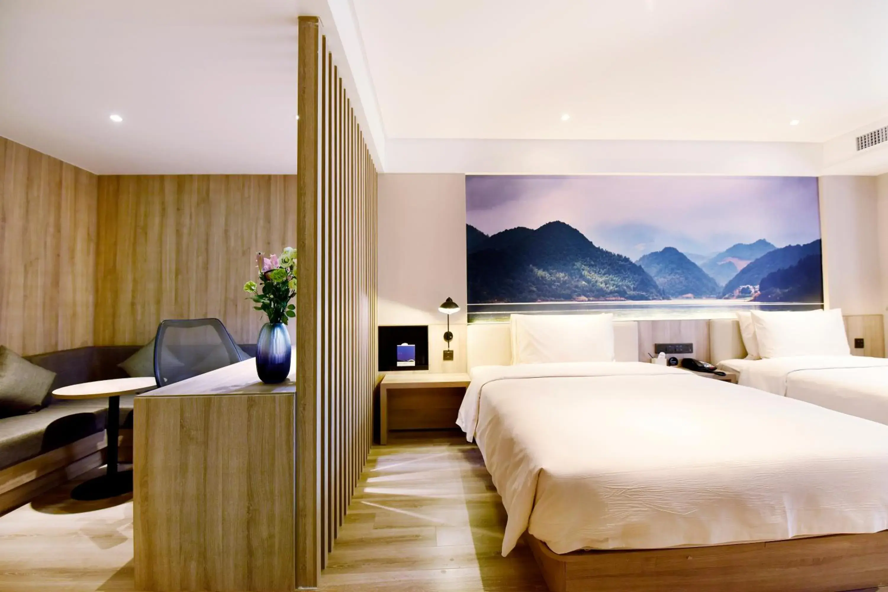 Bed in Atour Hotel Changsha Provincial Government Subway Station Bed in Atour Hotel Changsha Provincial Government Subway Station