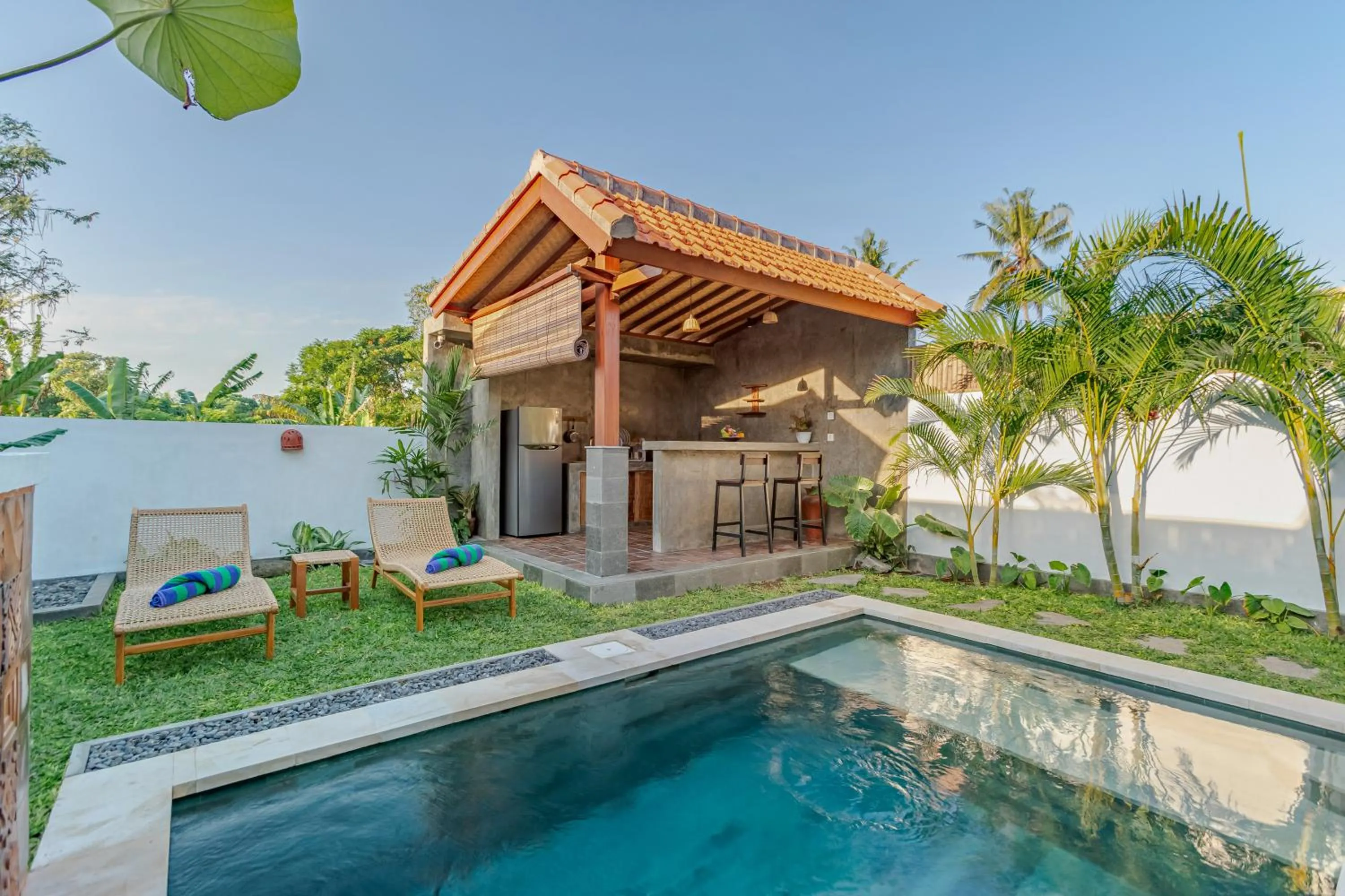 Swimming pool in The Lavana Roemah Juwet Nyanyi Beach