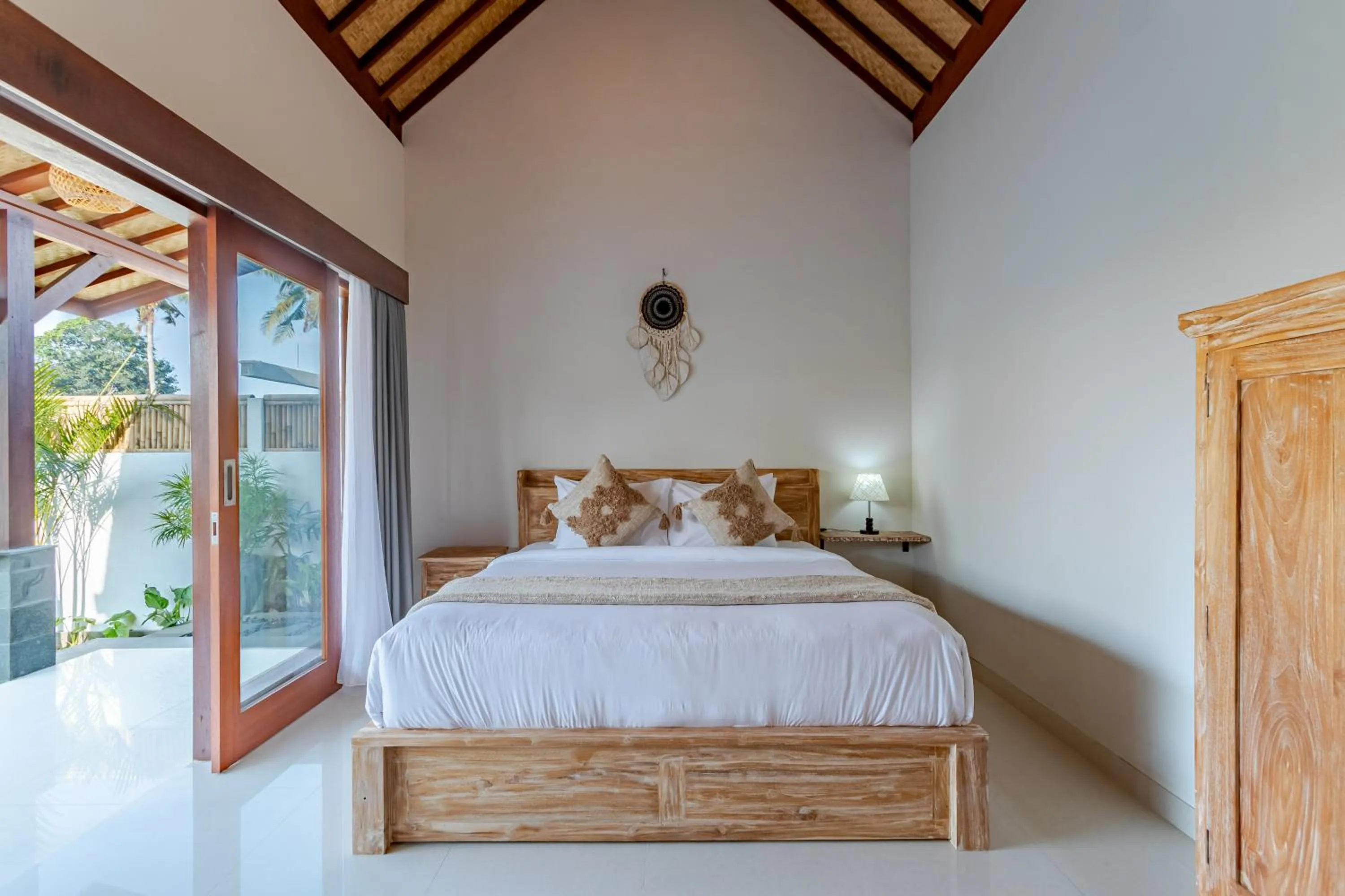 Bedroom, Bed in The Lavana Roemah Juwet Nyanyi Beach