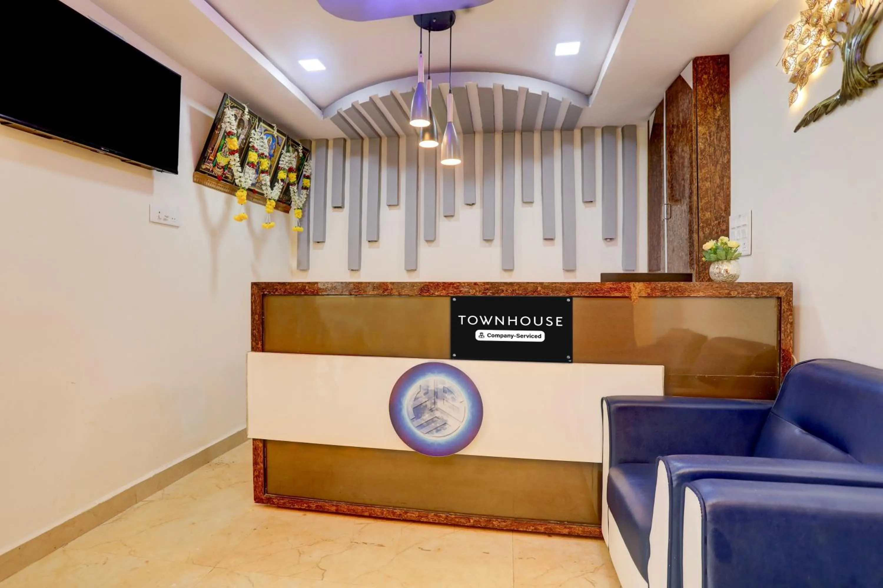 Lobby or reception in Super Townhouse Khammam Formerly Bluemoon