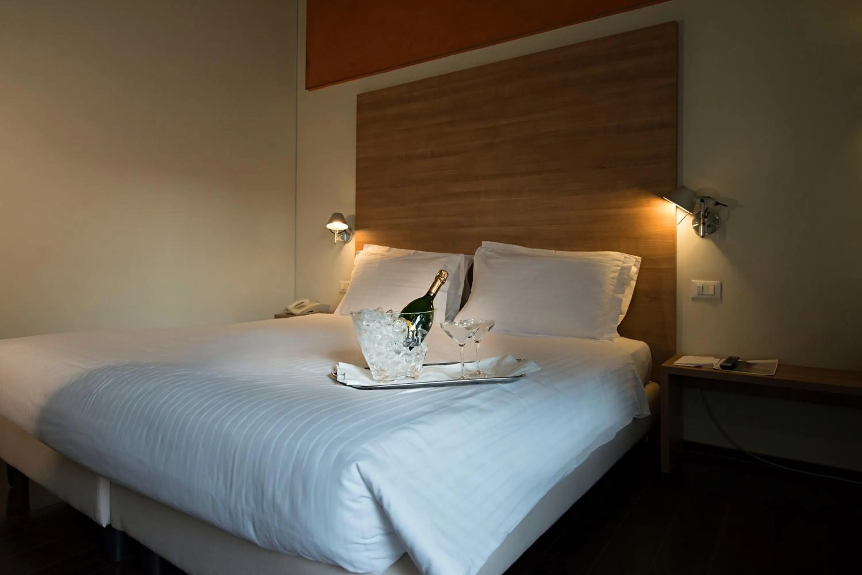 Bed, Drinks in Hotel Palladio