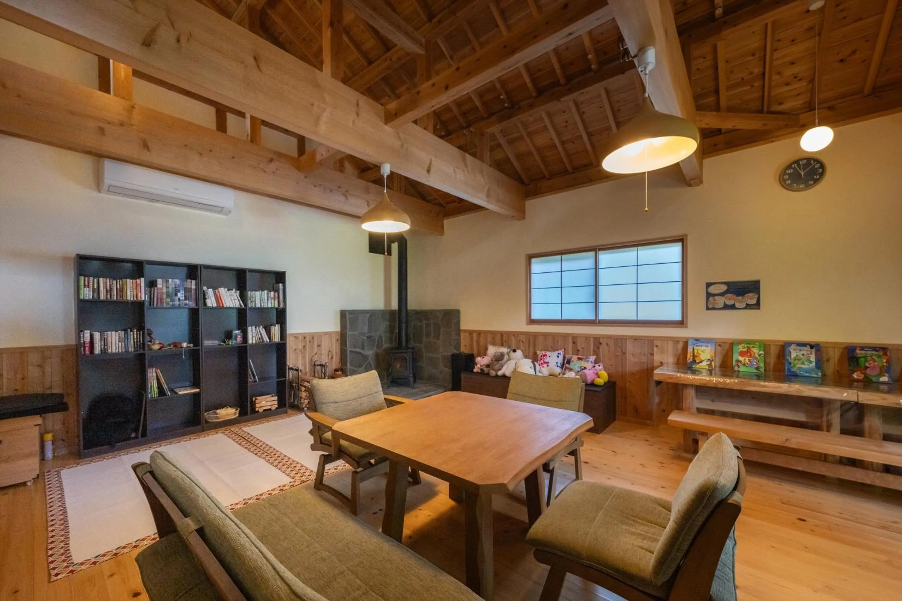 Area and facilities in Tsuwabuki no Hana