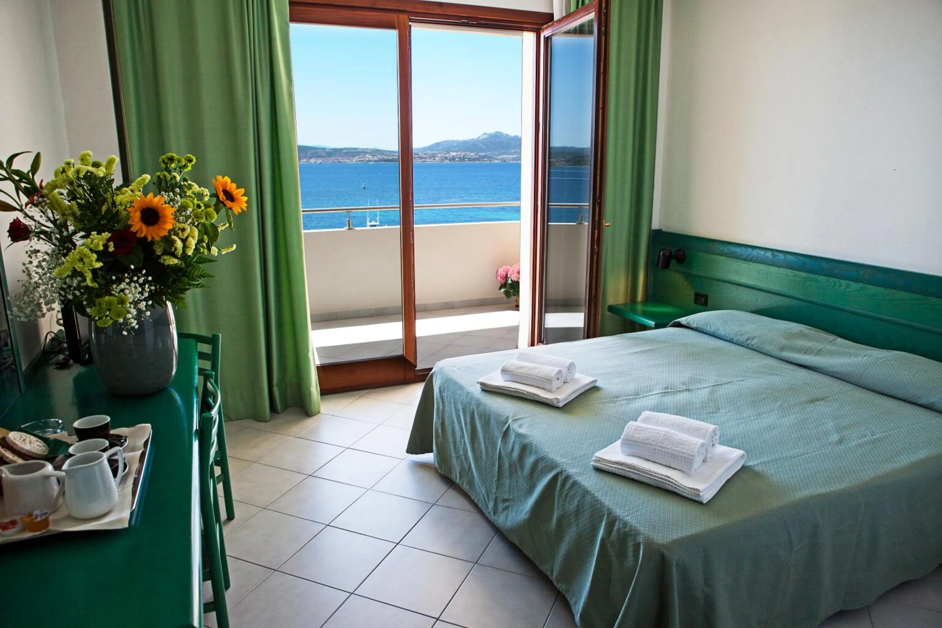 Double or Twin Room with Sea View - single occupancy in Hotel Miralonga