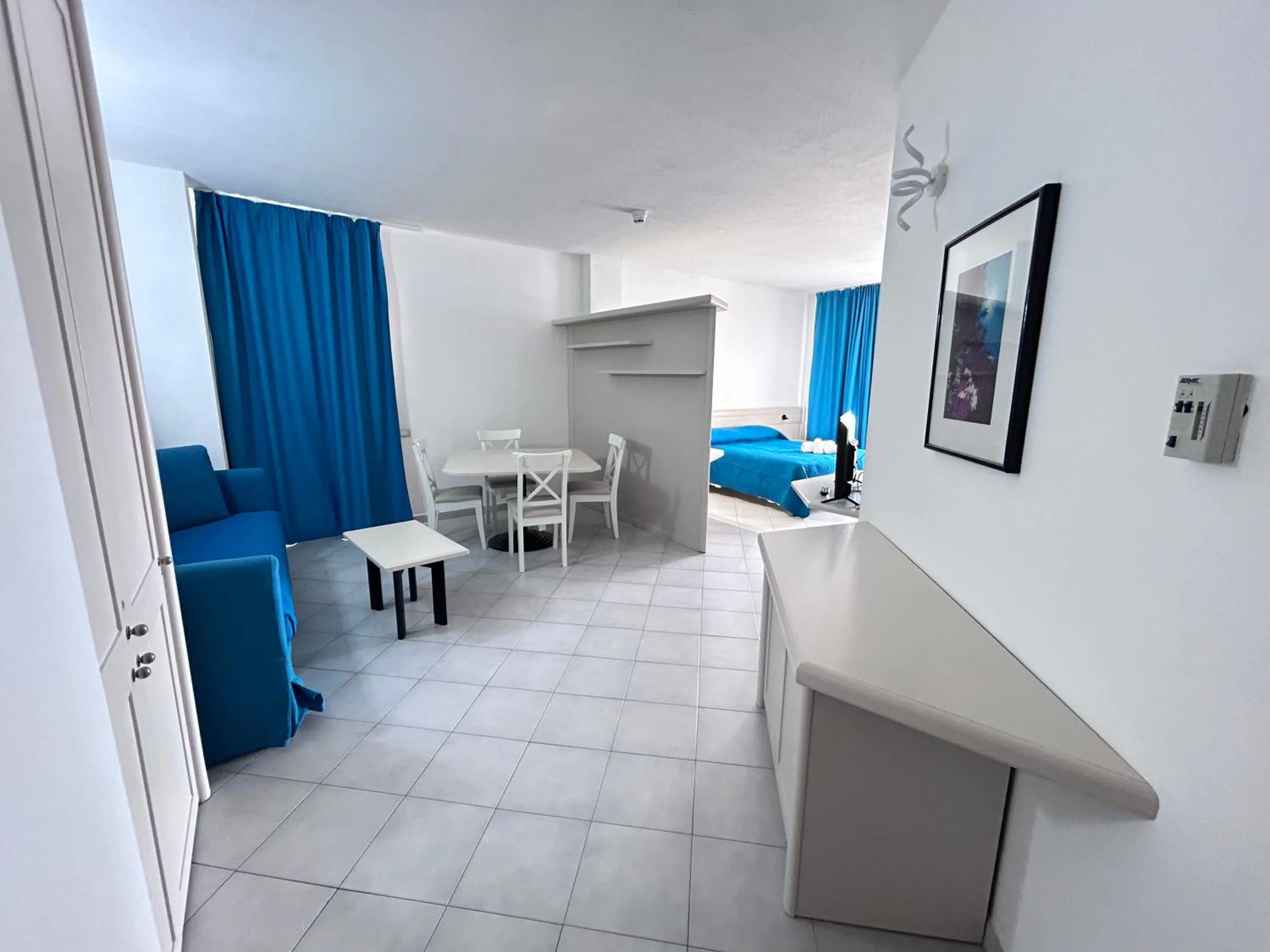 Photo of the whole room in Hotel Miralonga