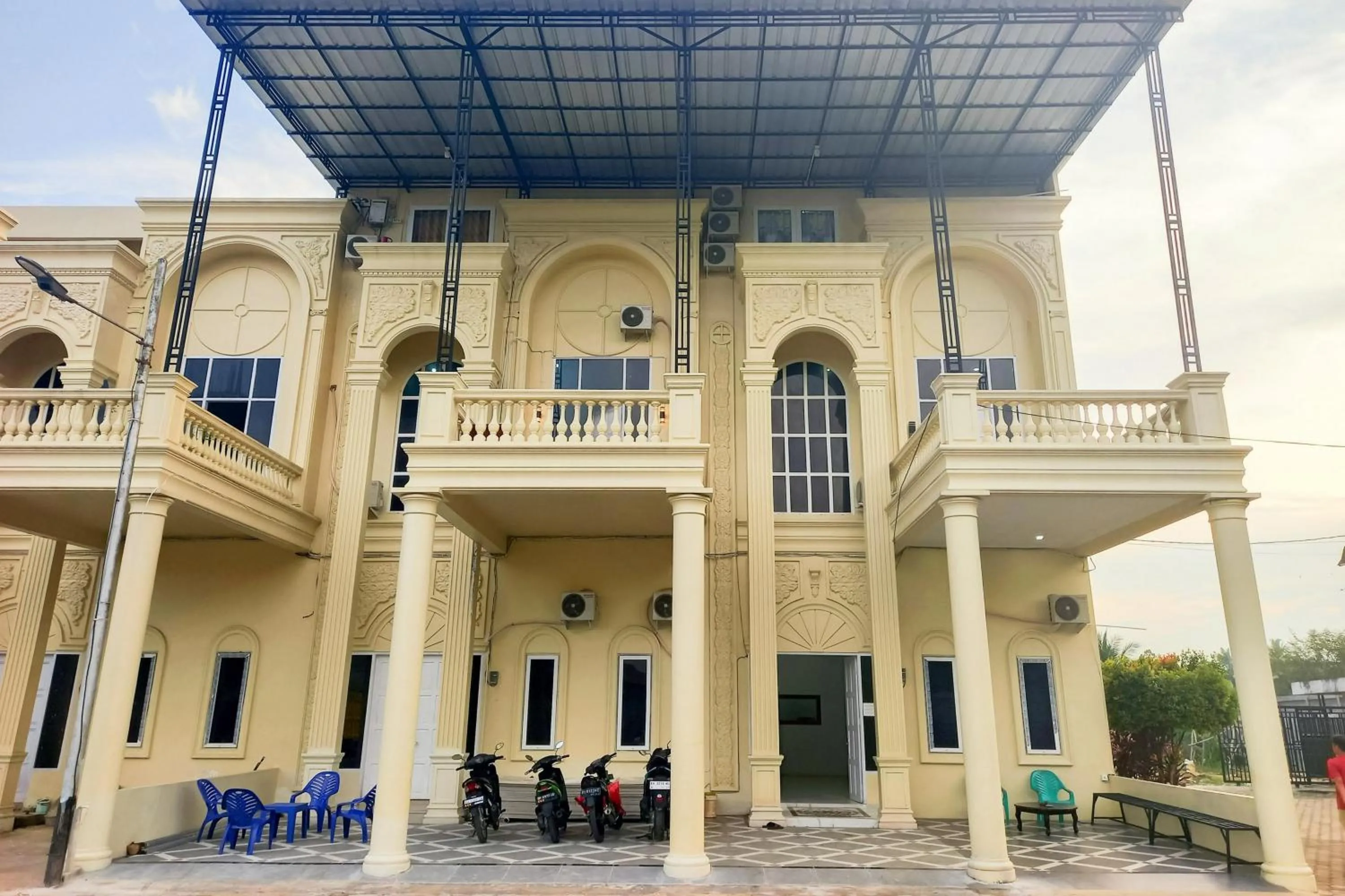 RedDoorz Syariah at Sungai Pinang Muara Bungo