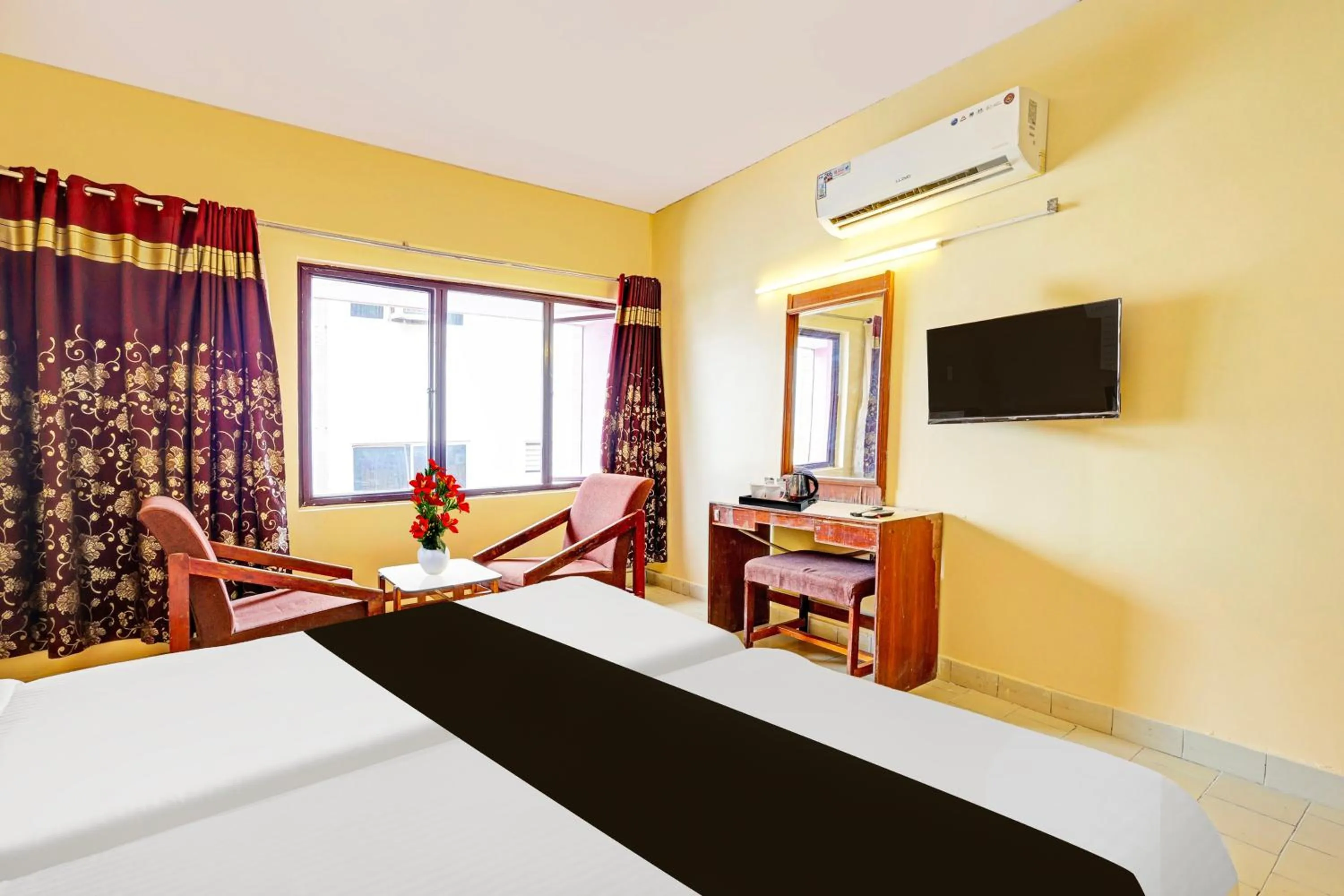 Bedroom, Bed in Hotel O Gajuwaka Near kurmanpalem Formerly SBT