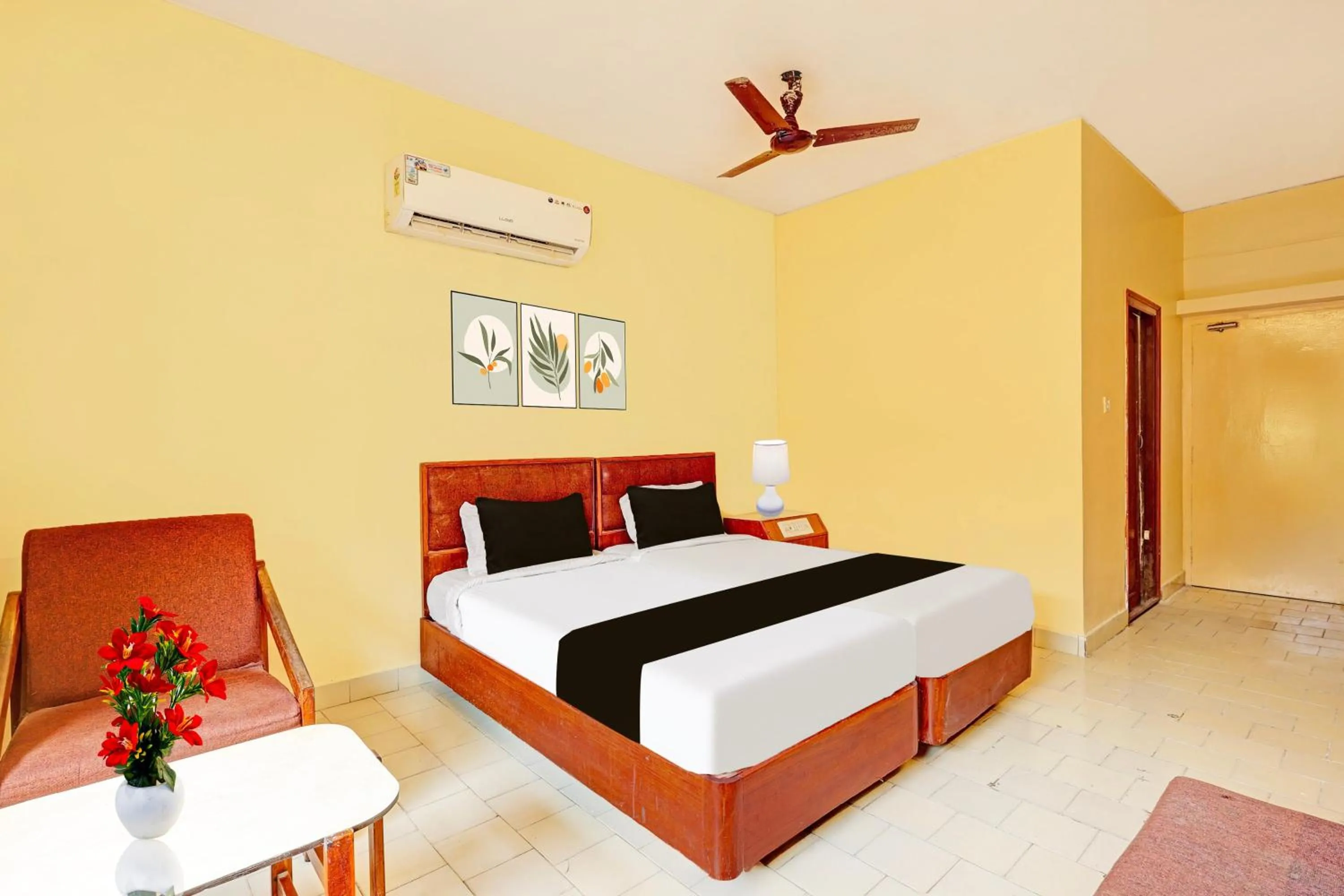 Bedroom, Bed in Hotel O Gajuwaka Near kurmanpalem Formerly SBT