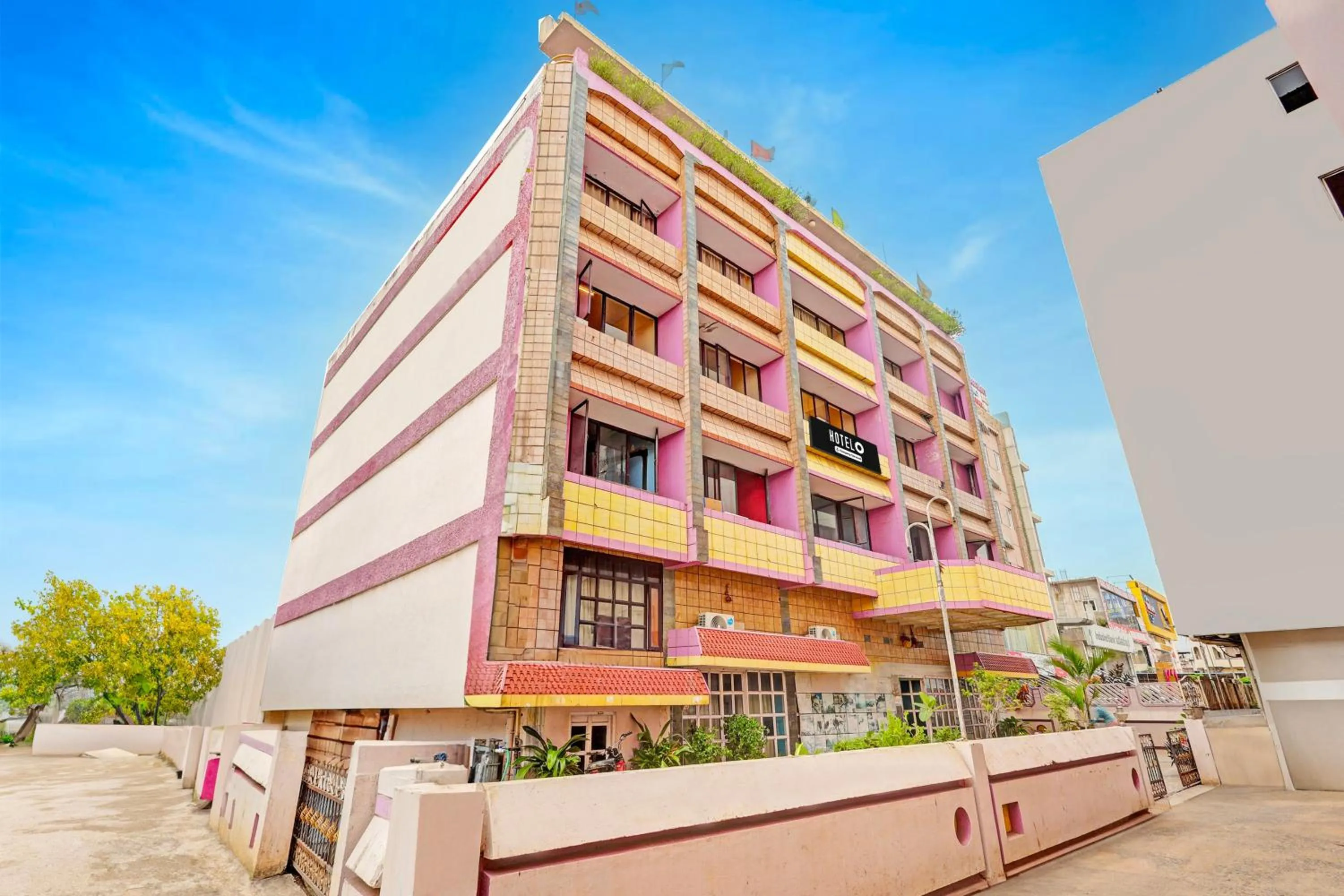 Facade/entrance in Hotel O Gajuwaka Near kurmanpalem Formerly SBT