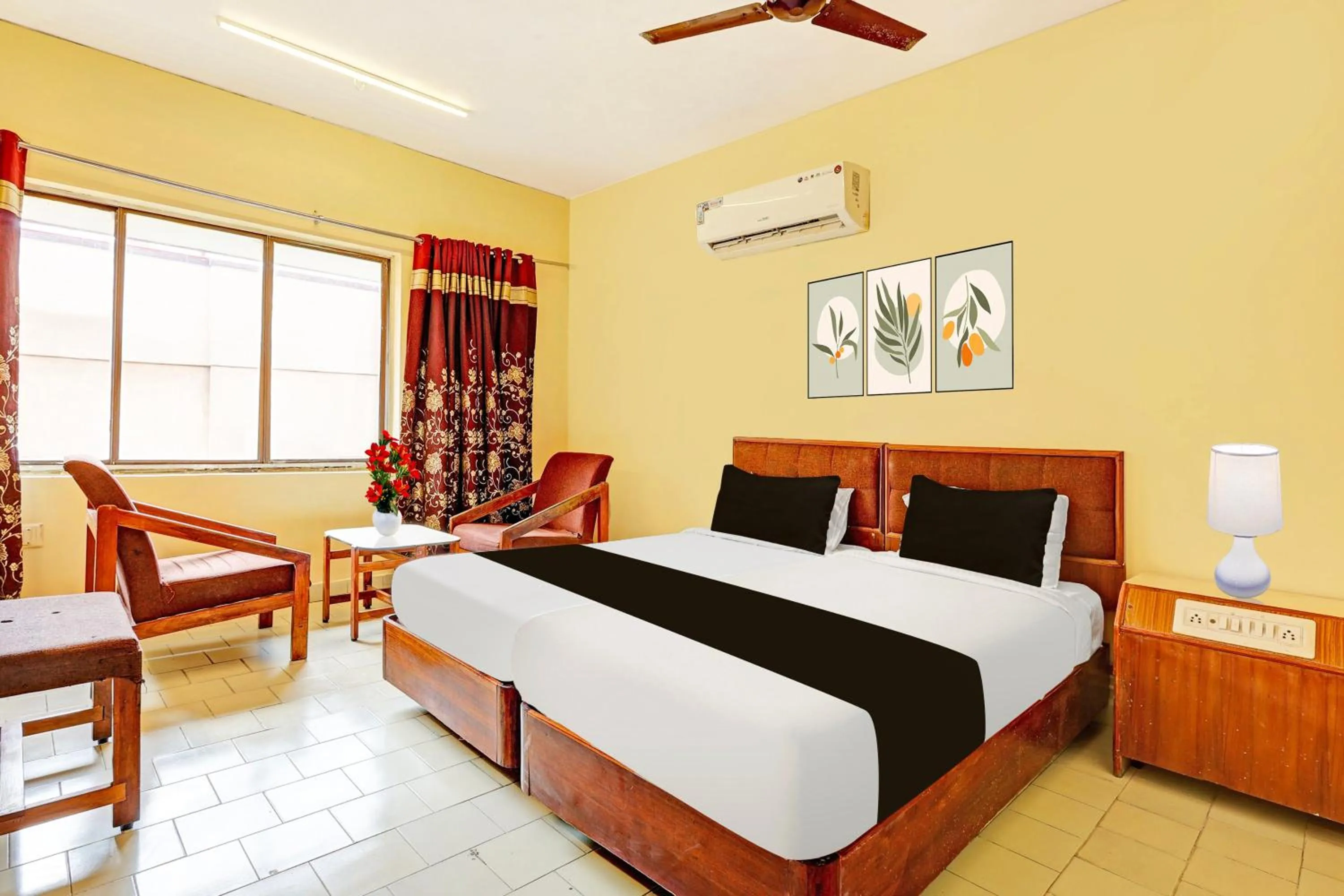 Bedroom, Bed in Hotel O Gajuwaka Near kurmanpalem Formerly SBT