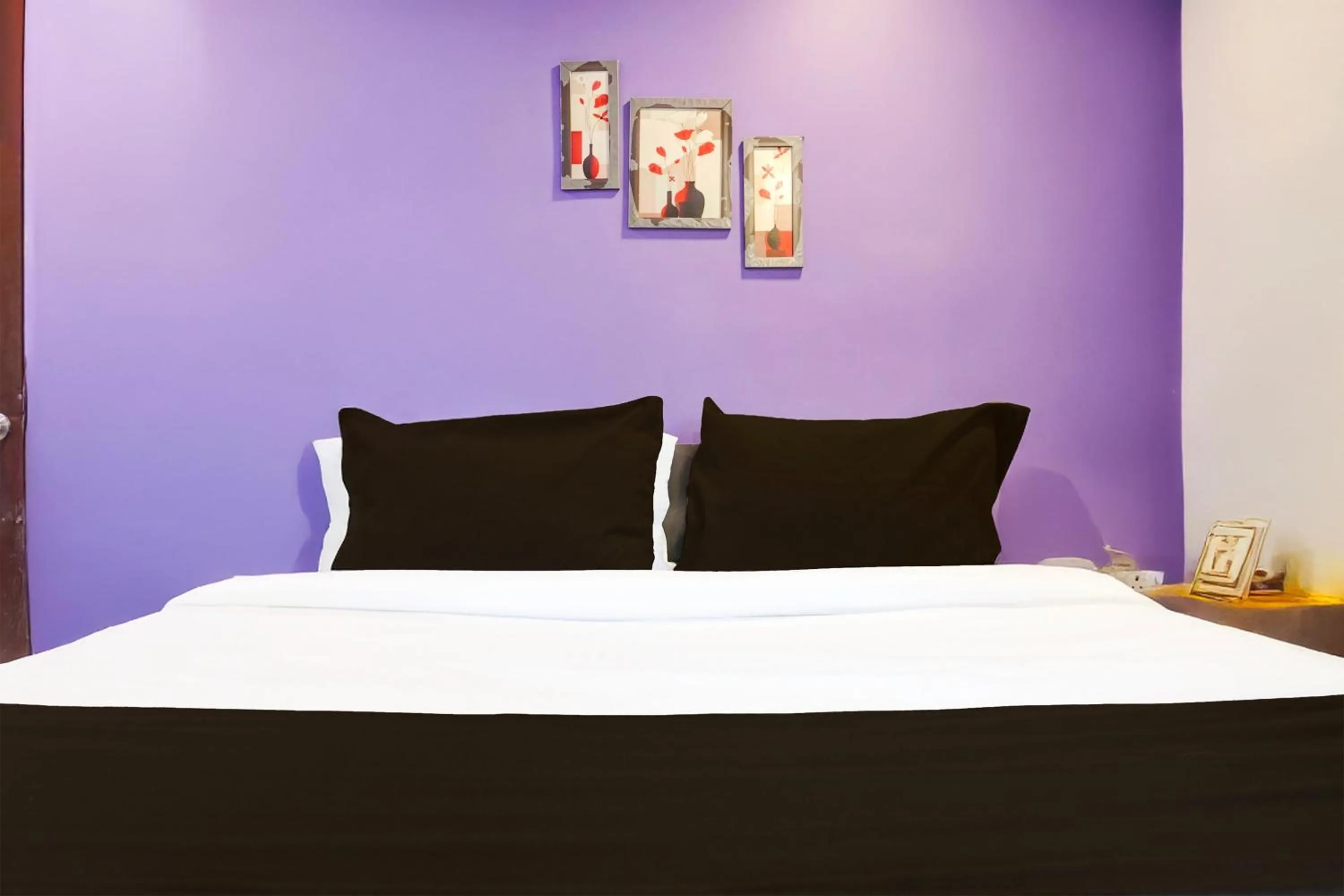 Bedroom, Bed in Super Hotel O Bopodi Near Pune IT Park