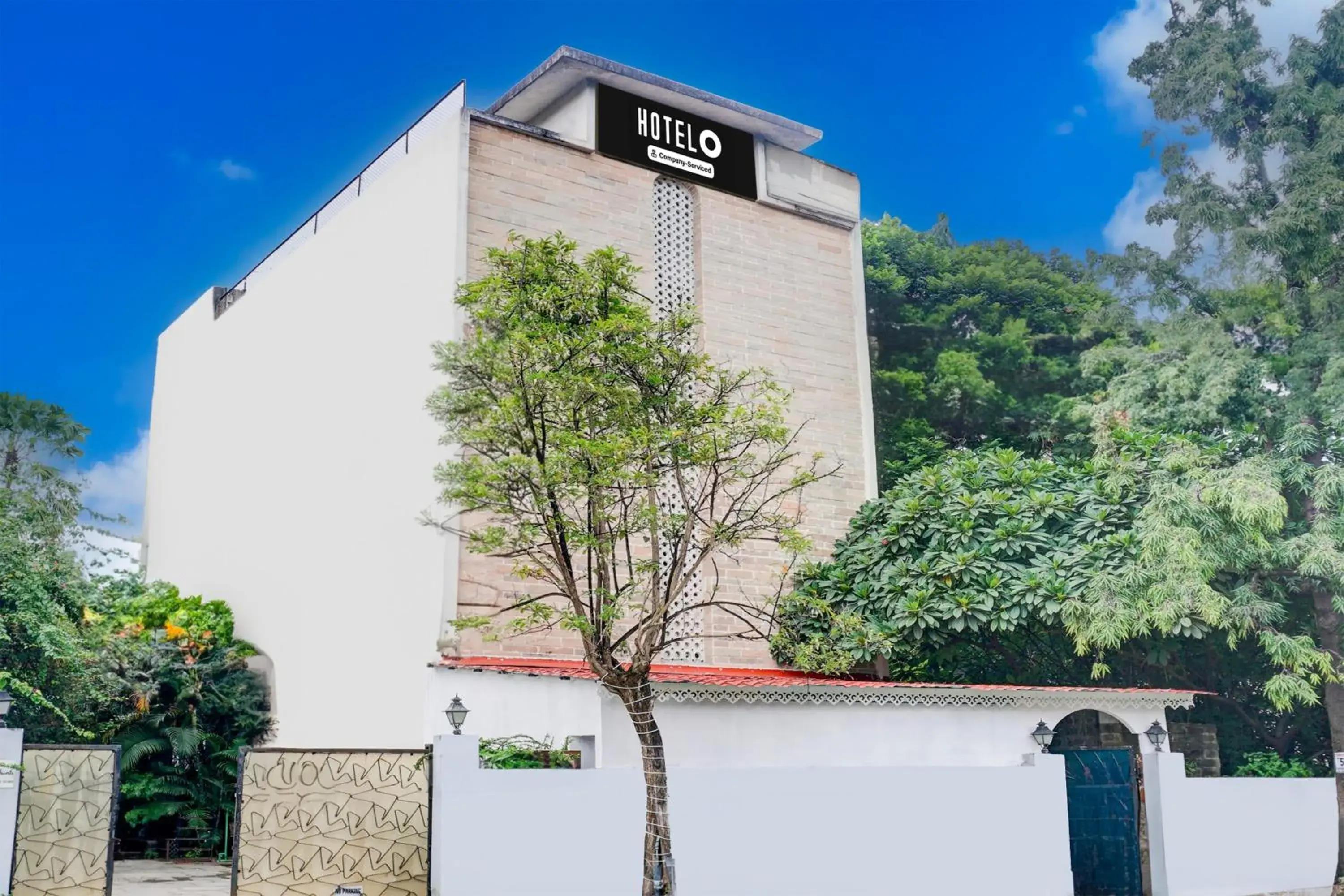 Facade/entrance in Super Hotel O Bopodi Near Pune IT Park Facade/entrance in Super Hotel O Bopodi Near Pune IT Park