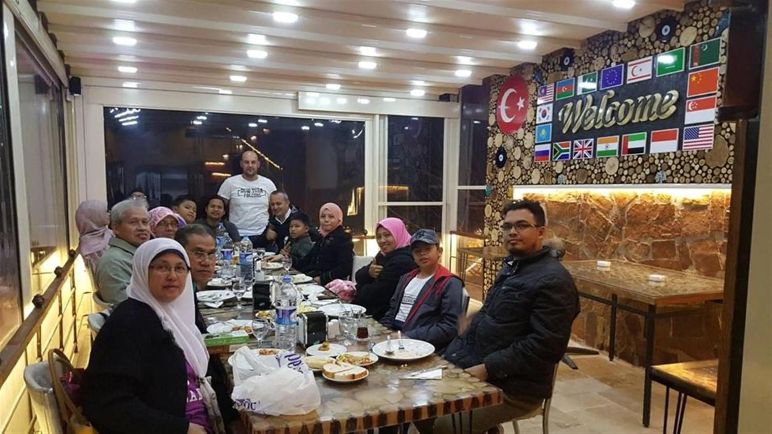 Restaurant/places to eat in My Cave La Maison Du Reve