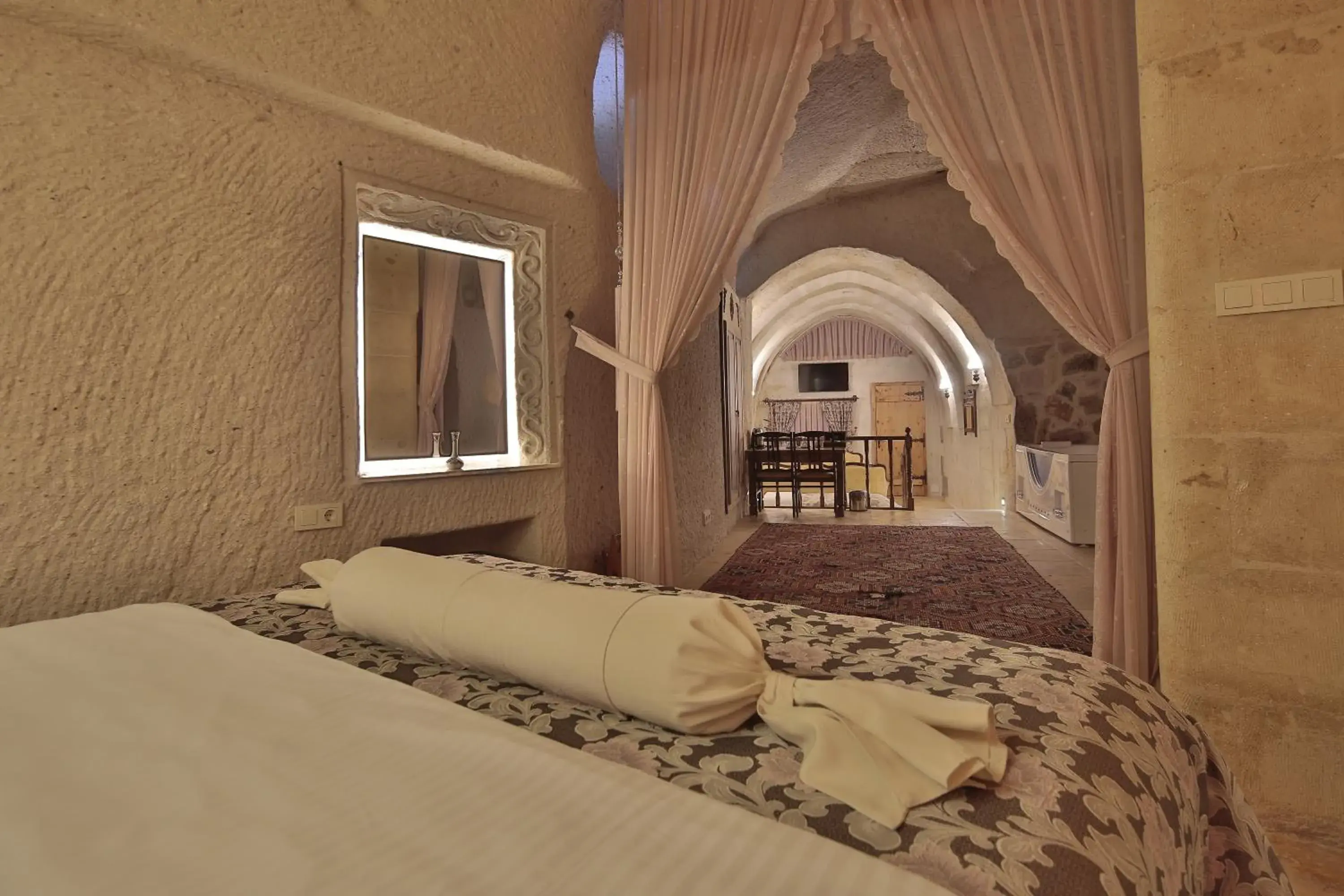 Photo of the whole room, Bed in My Cave La Maison Du Reve Photo of the whole room, Bed in My Cave La Maison Du Reve