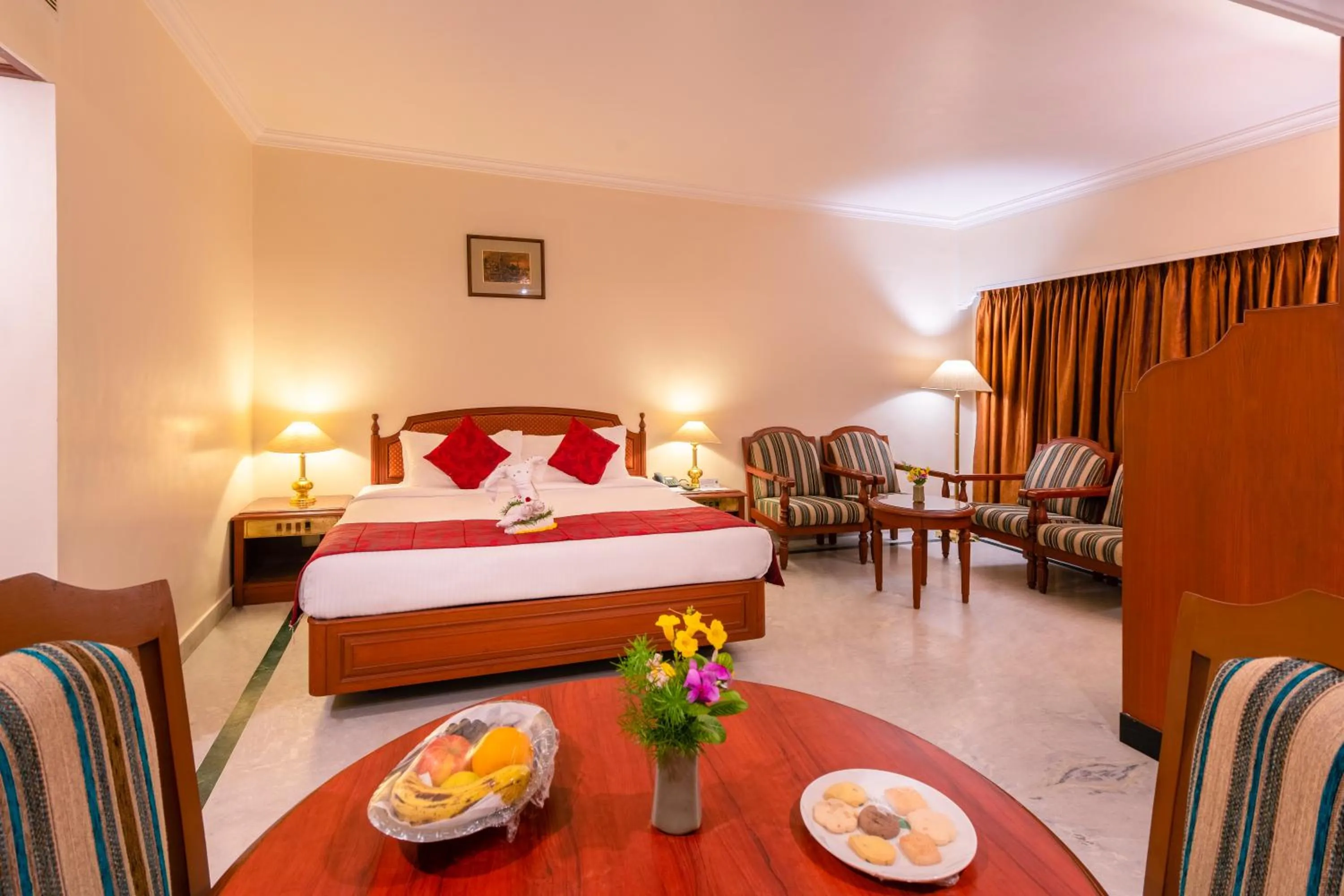 Bed in Hotel Annamalai International