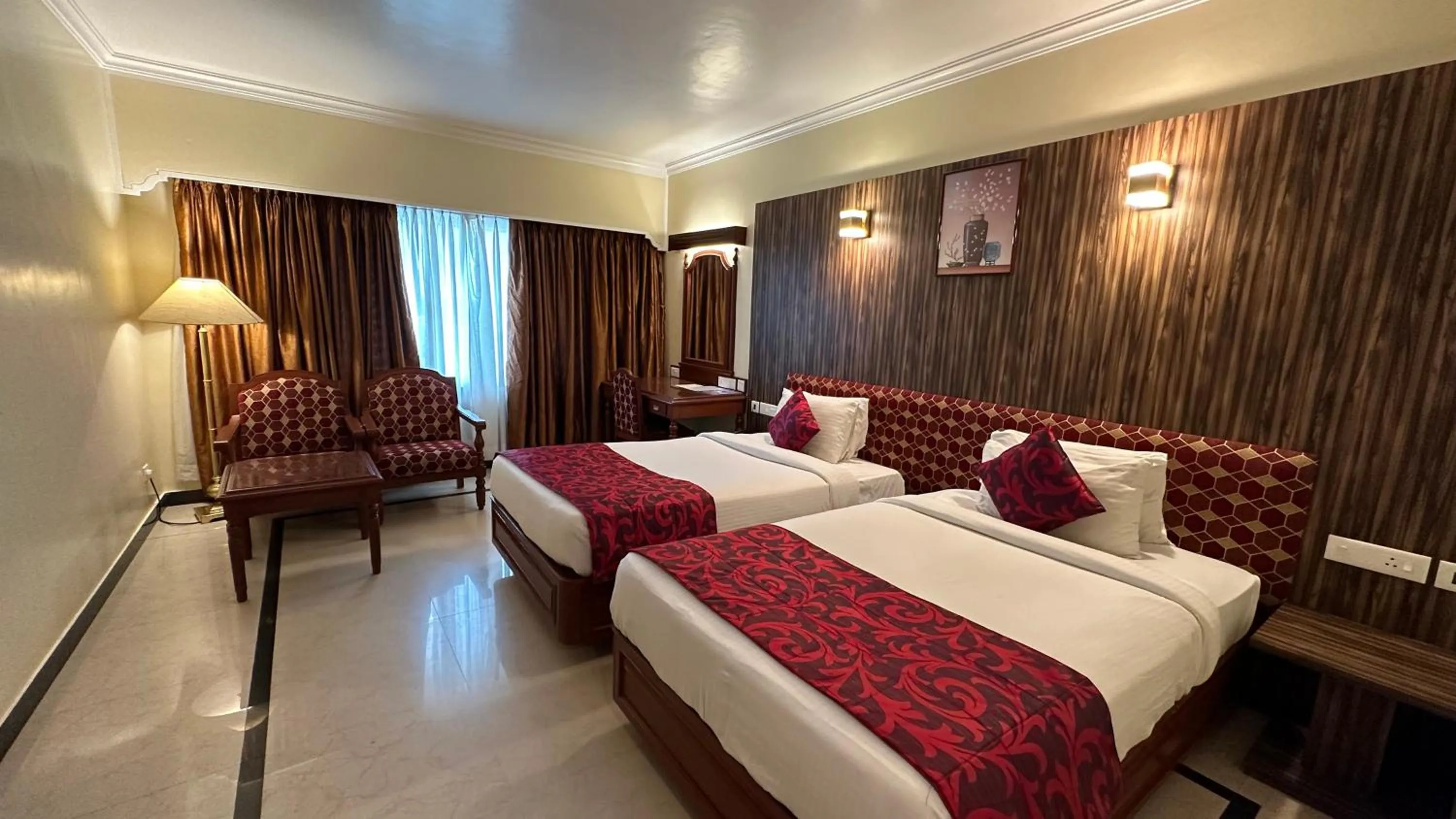 Bedroom, Bed in Hotel Annamalai International