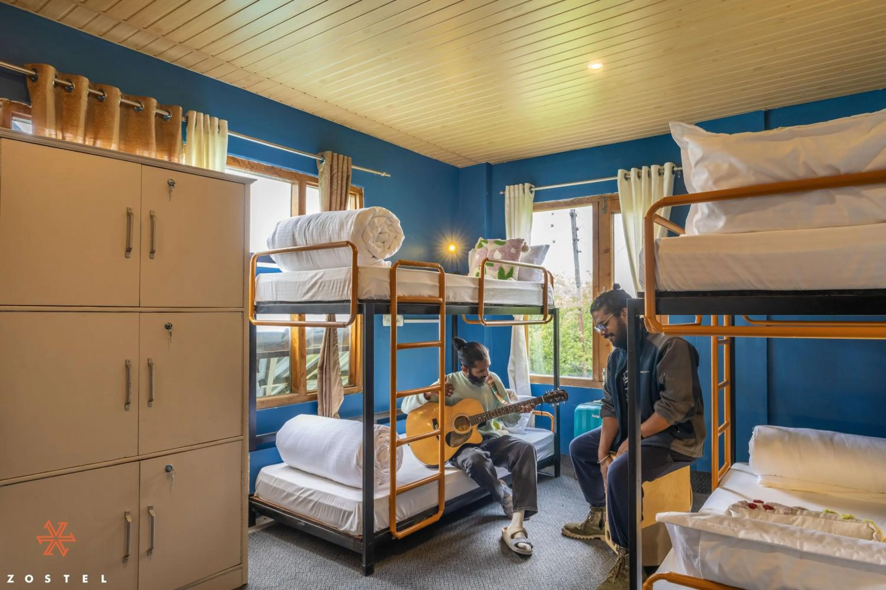 Photo of the whole room, Bed in Zostel Shoja, Jibhi