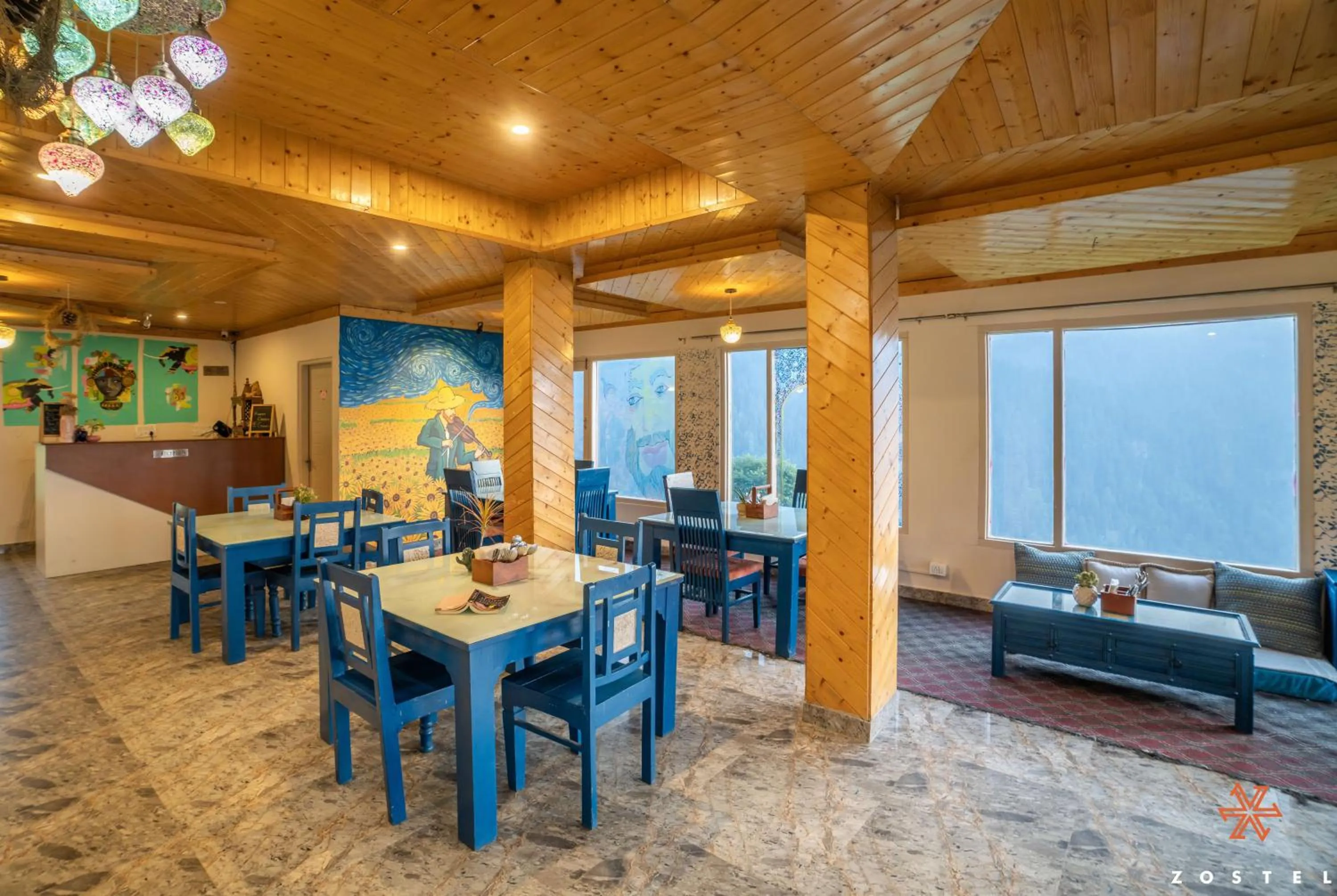 Restaurant/places to eat in Zostel Shoja, Jibhi