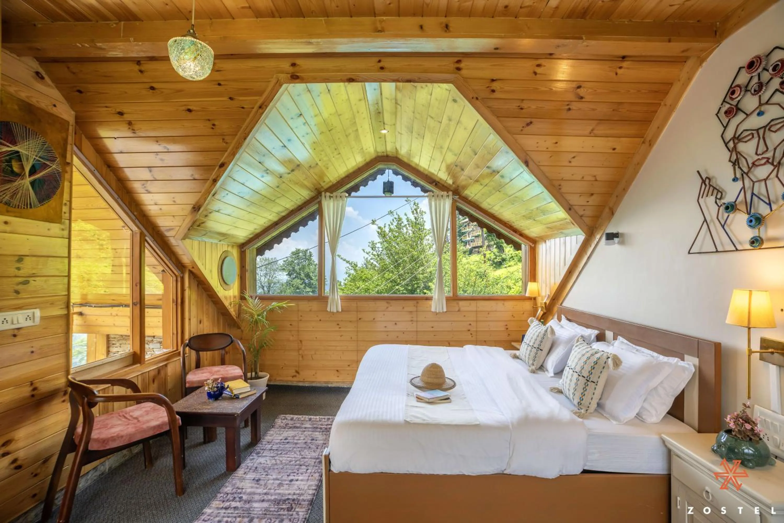 Natural landscape, Bed in Zostel Shoja, Jibhi