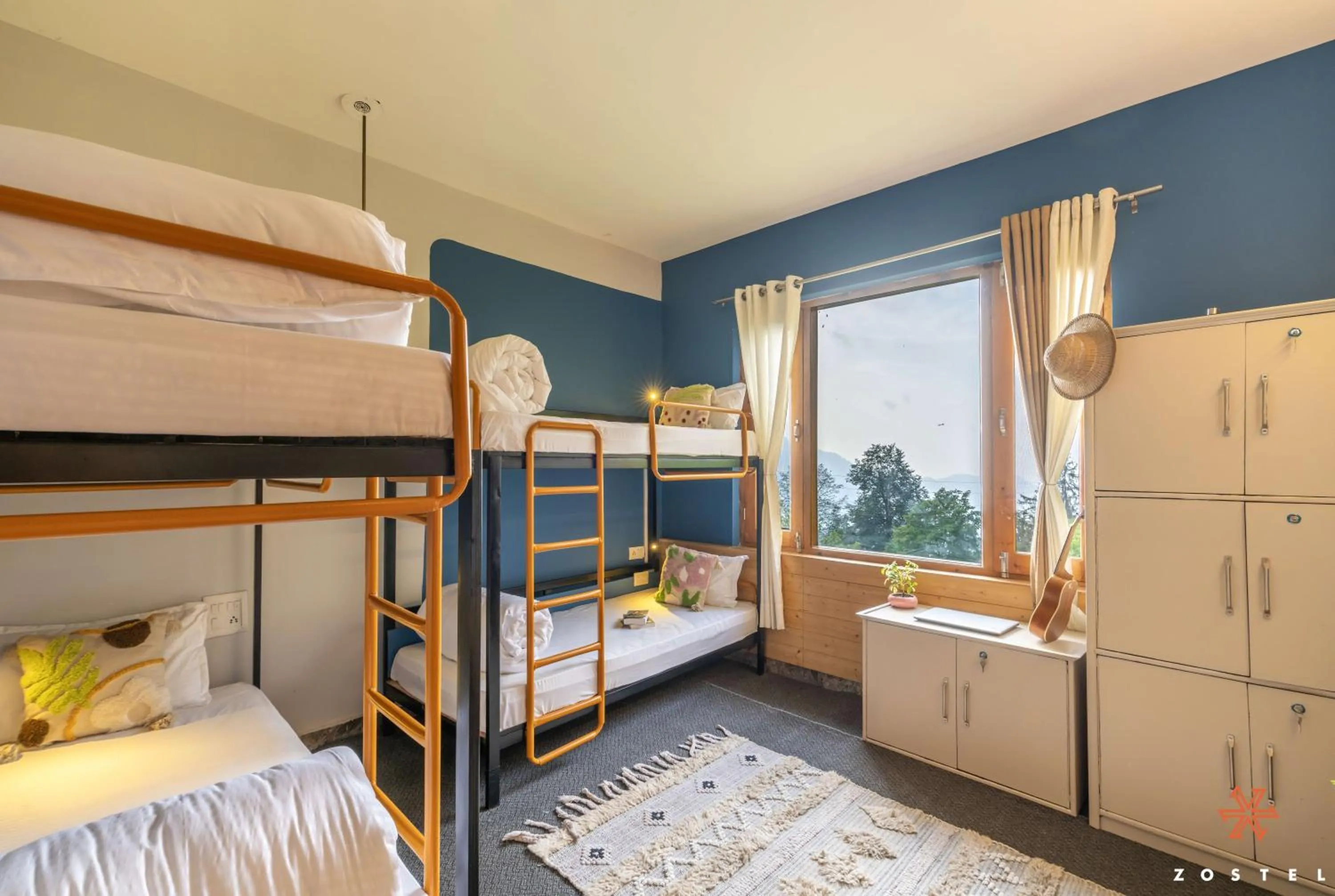 Photo of the whole room, Bed in Zostel Shoja, Jibhi