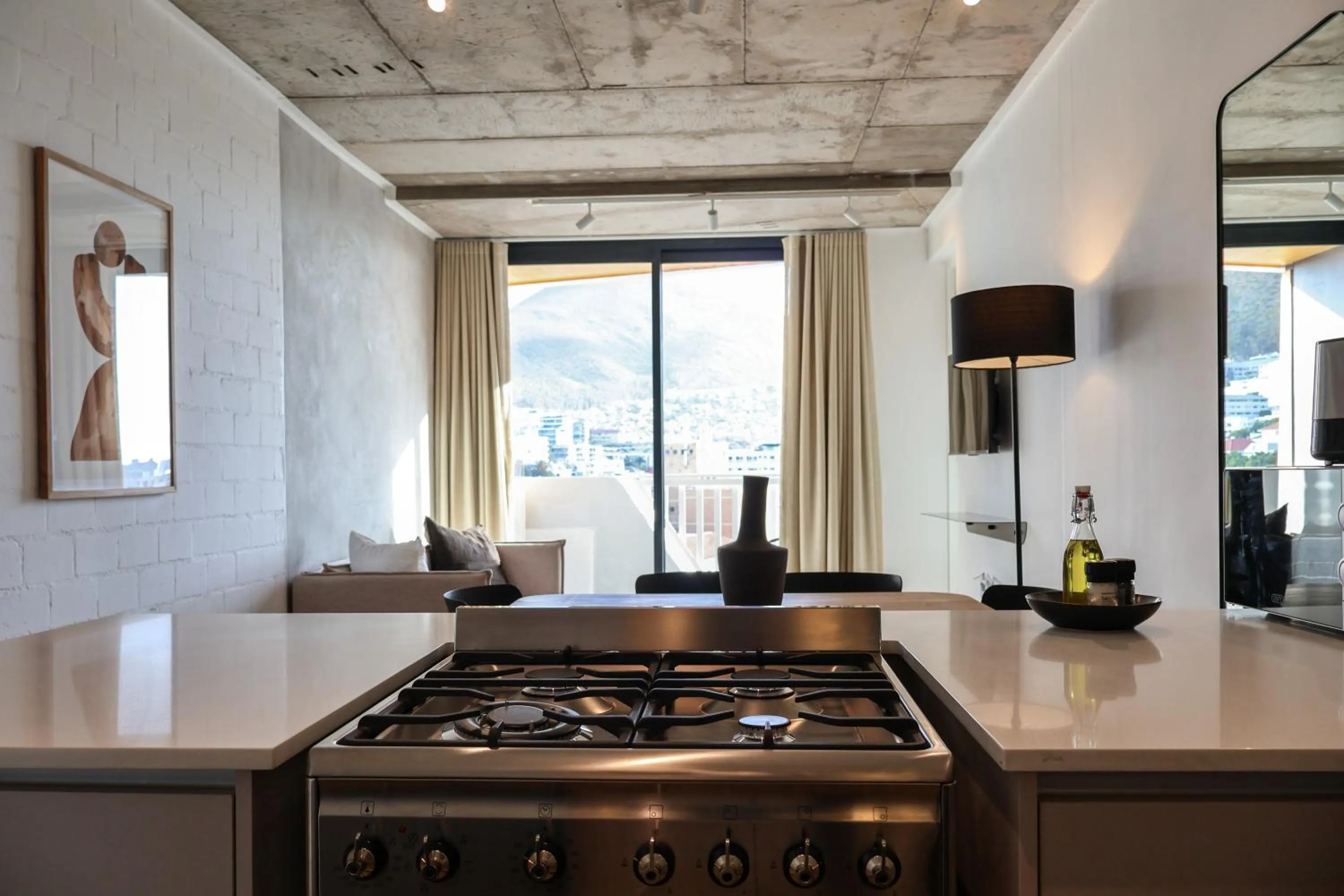 Kitchen or kitchenette in EIGHTY2 ON M - Fluent Serviced Apartments
