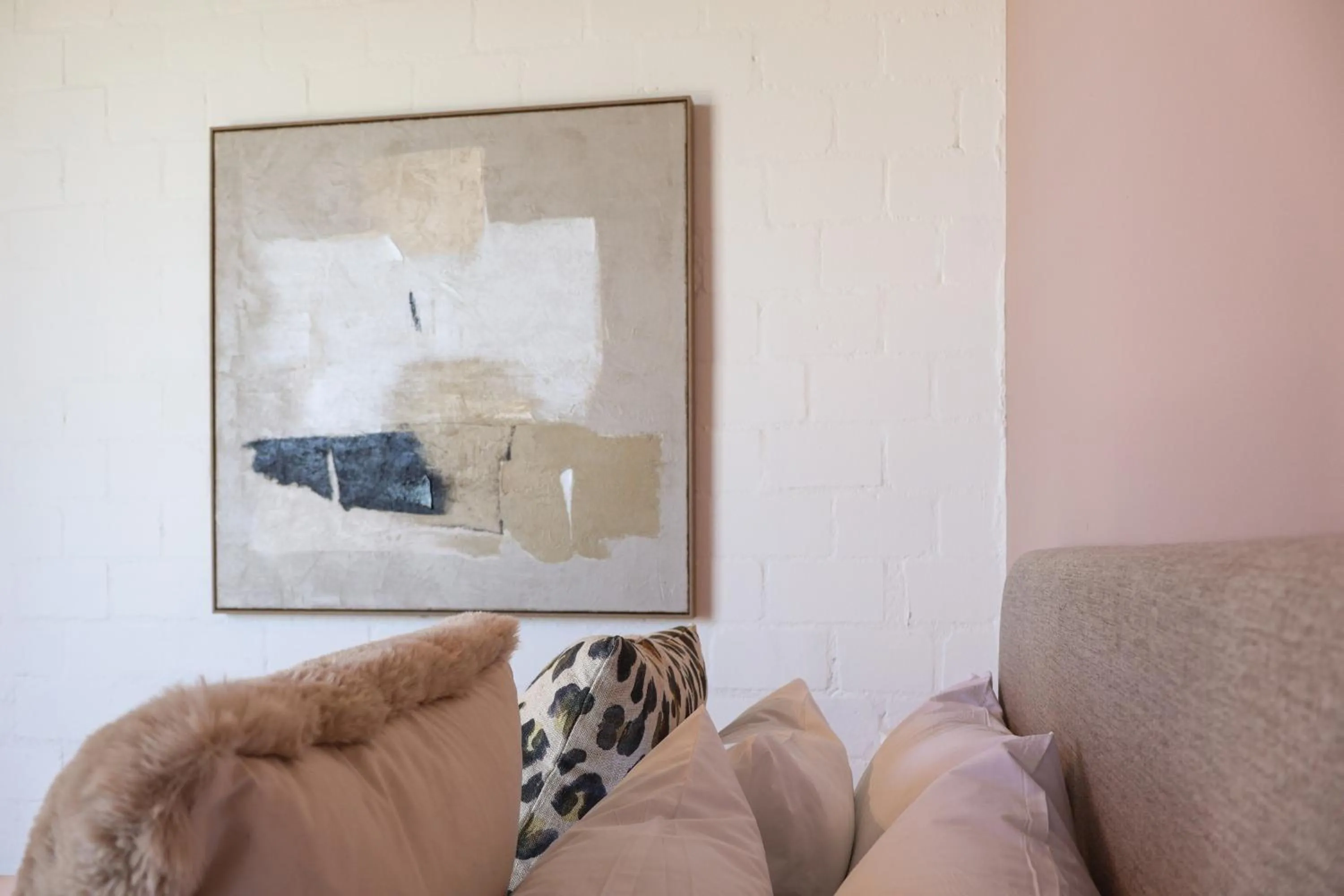 Decorative detail in EIGHTY2 ON M - Fluent Serviced Apartments