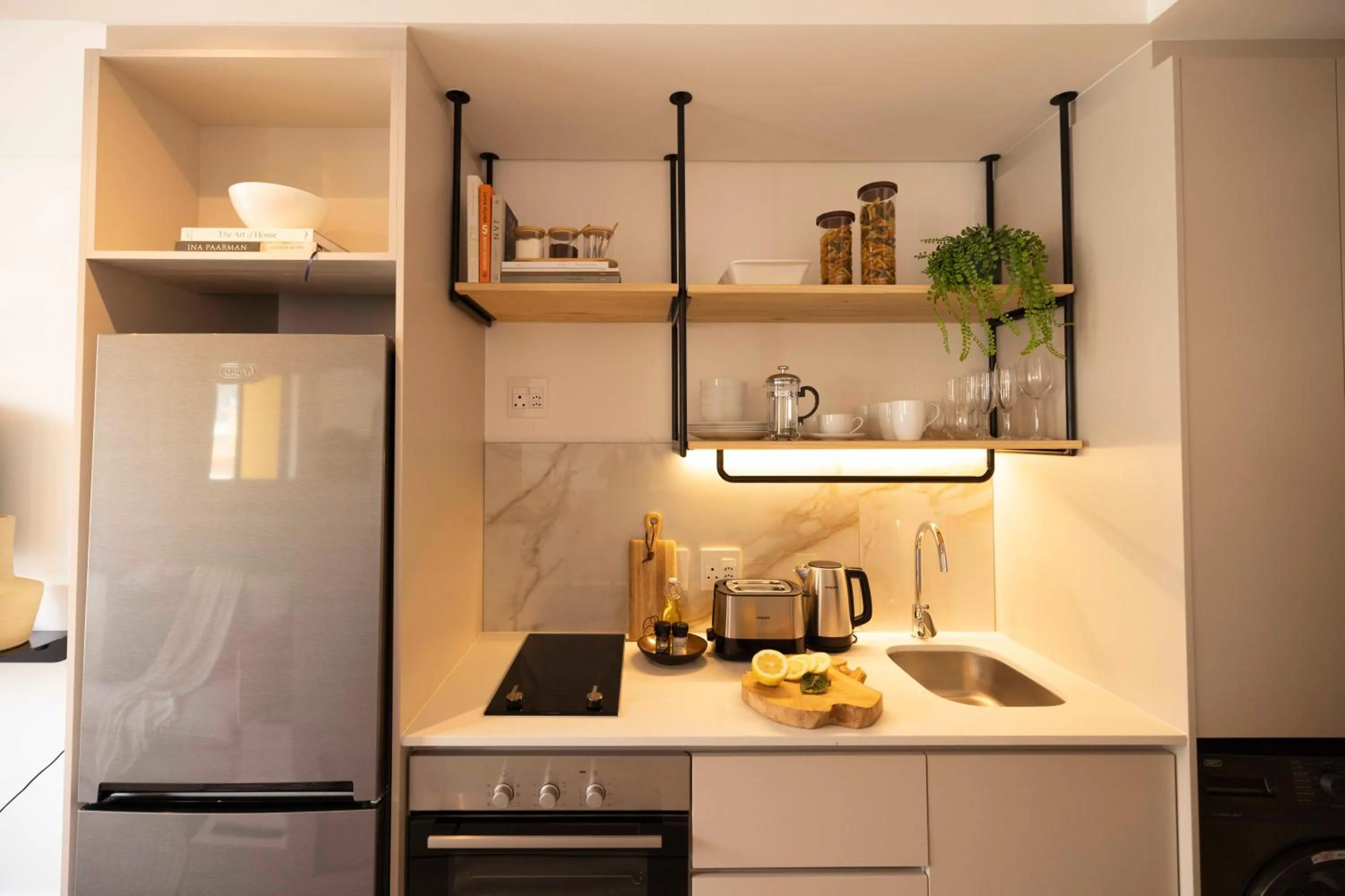 Coffee/tea facilities in EIGHTY2 ON M - Fluent Serviced Apartments