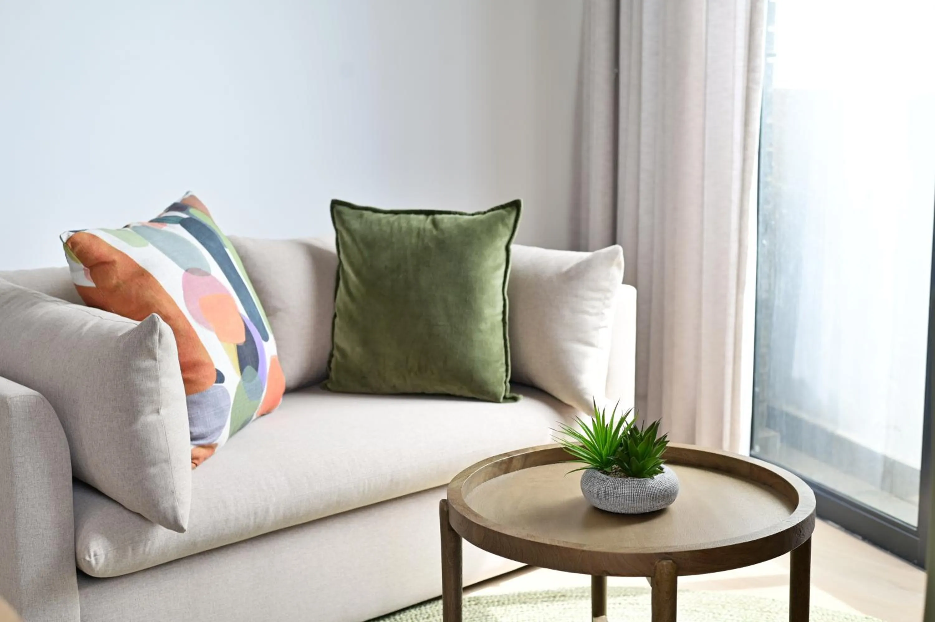 Living room in EIGHTY2 ON M - Fluent Serviced Apartments