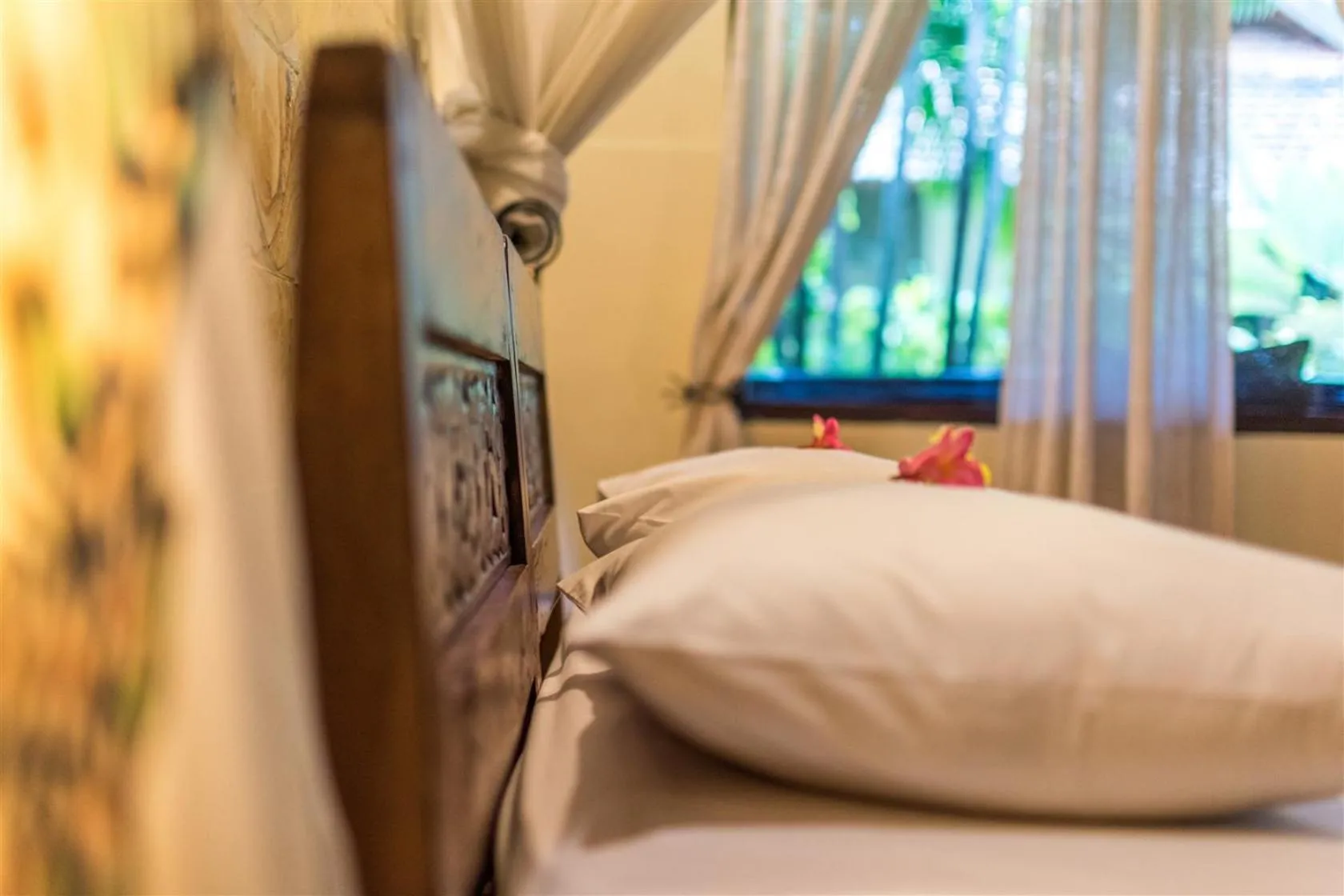 Bedroom, Bed in Hotel Pondok Sari Beach & SPA Resort