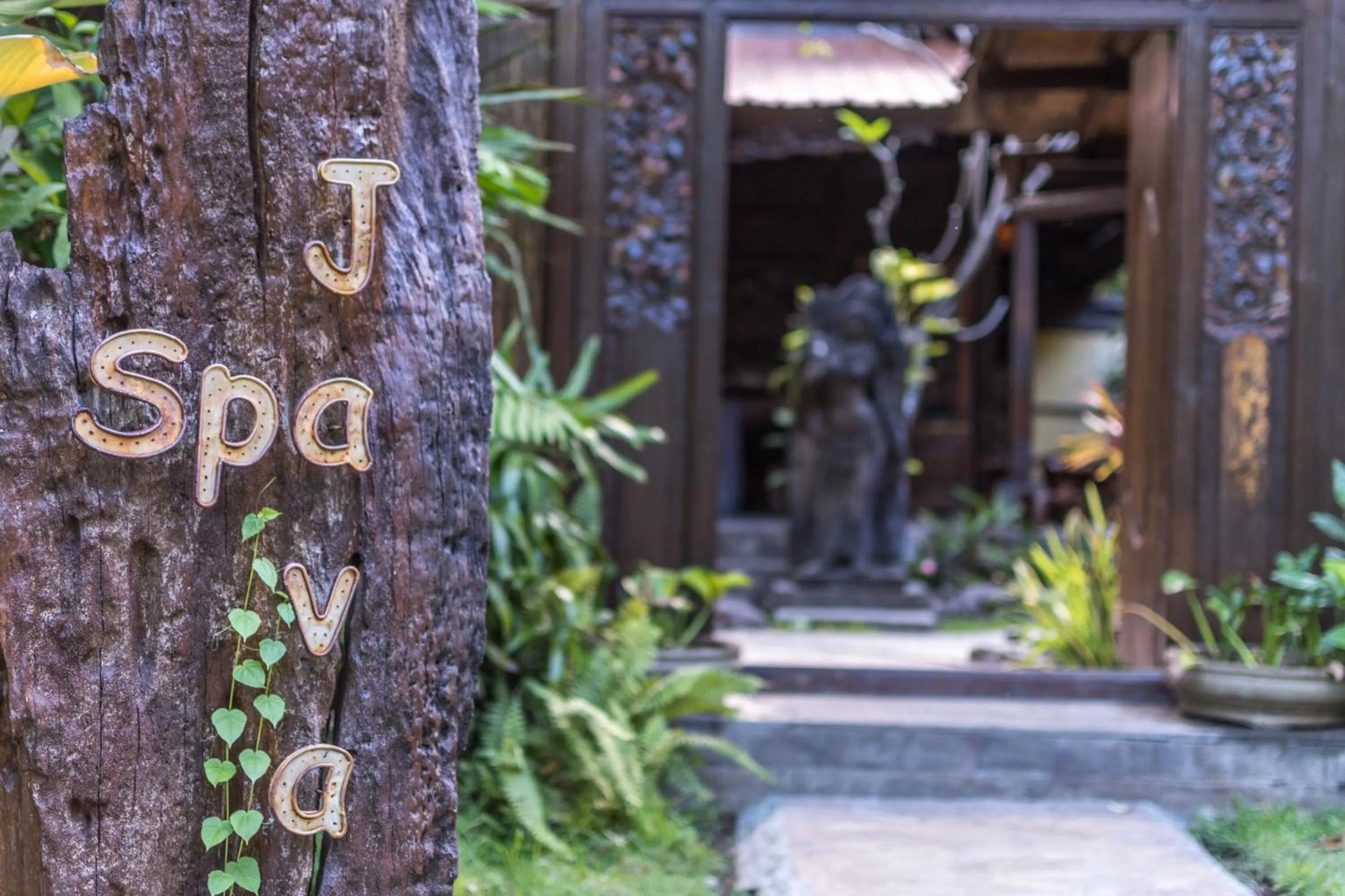 Massage in Hotel Pondok Sari Beach & SPA Resort