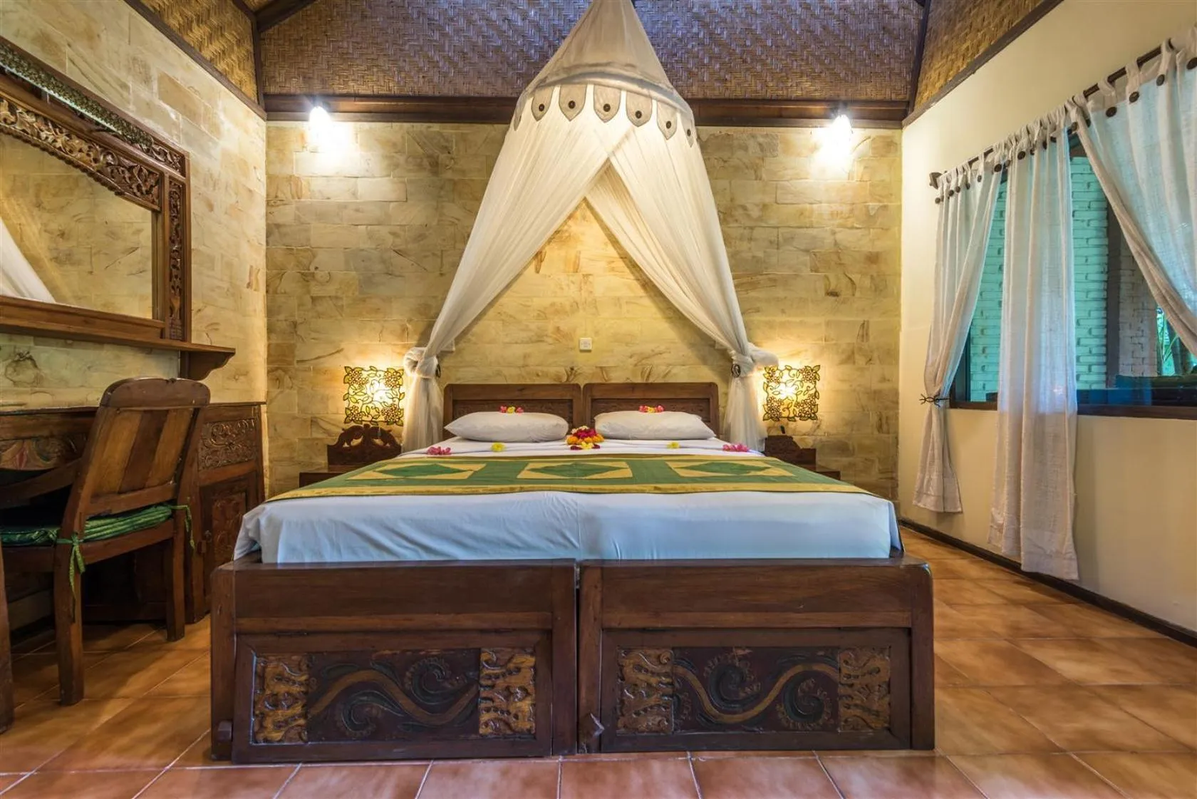 Bedroom, Bed in Hotel Pondok Sari Beach & SPA Resort