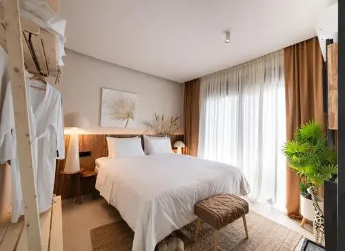 Contessa Suites Contessa Suites