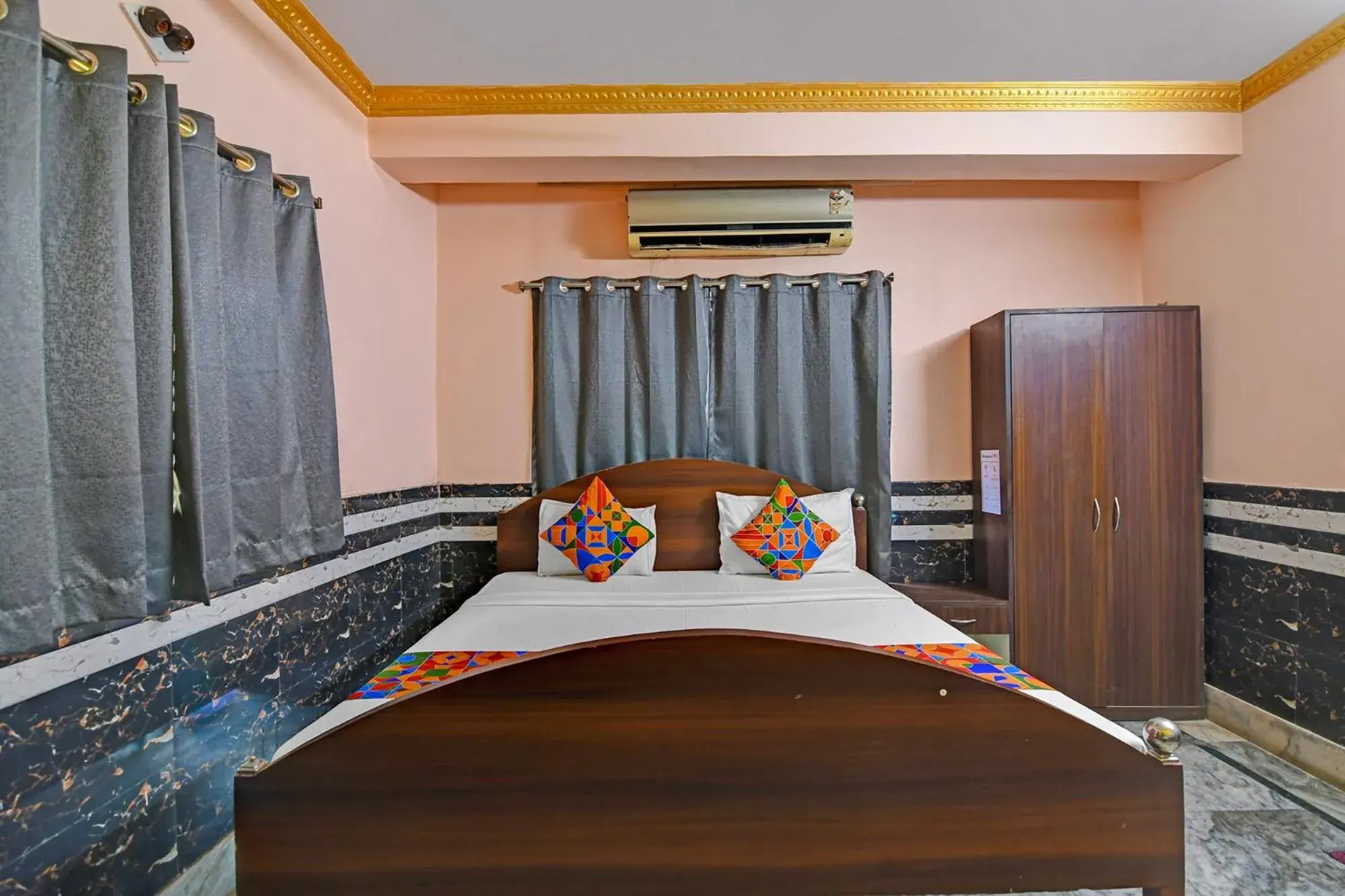 Bed in FabHotel Relyef Inn Bed in FabHotel Relyef Inn