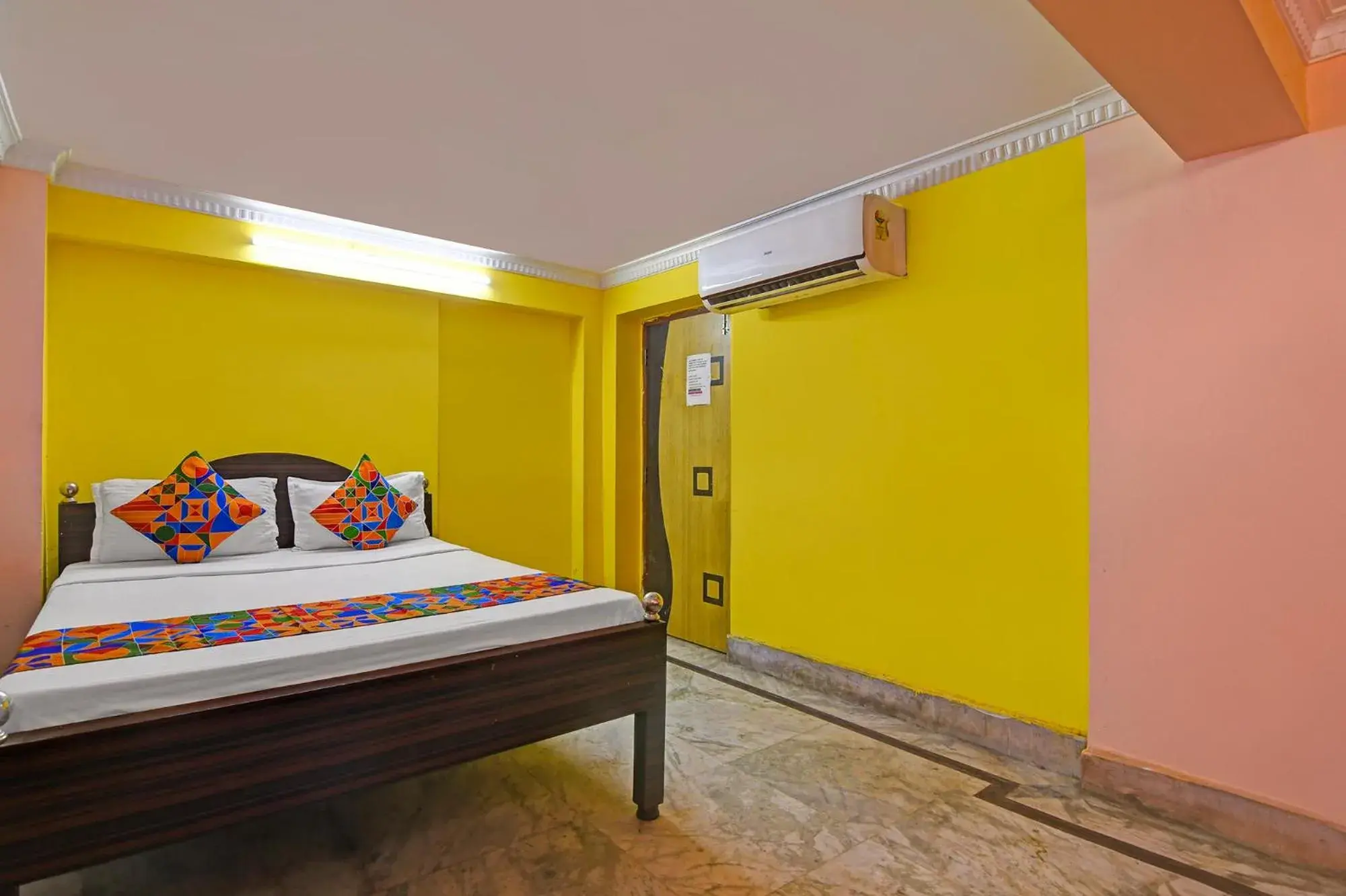 Bed in FabHotel Relyef Inn Bed in FabHotel Relyef Inn