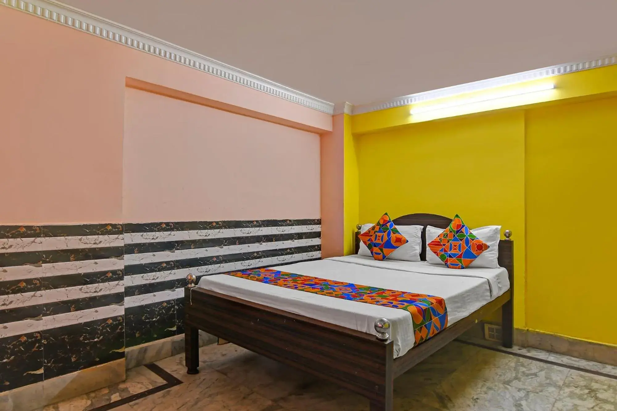 Bed in FabHotel Relyef Inn Bed in FabHotel Relyef Inn