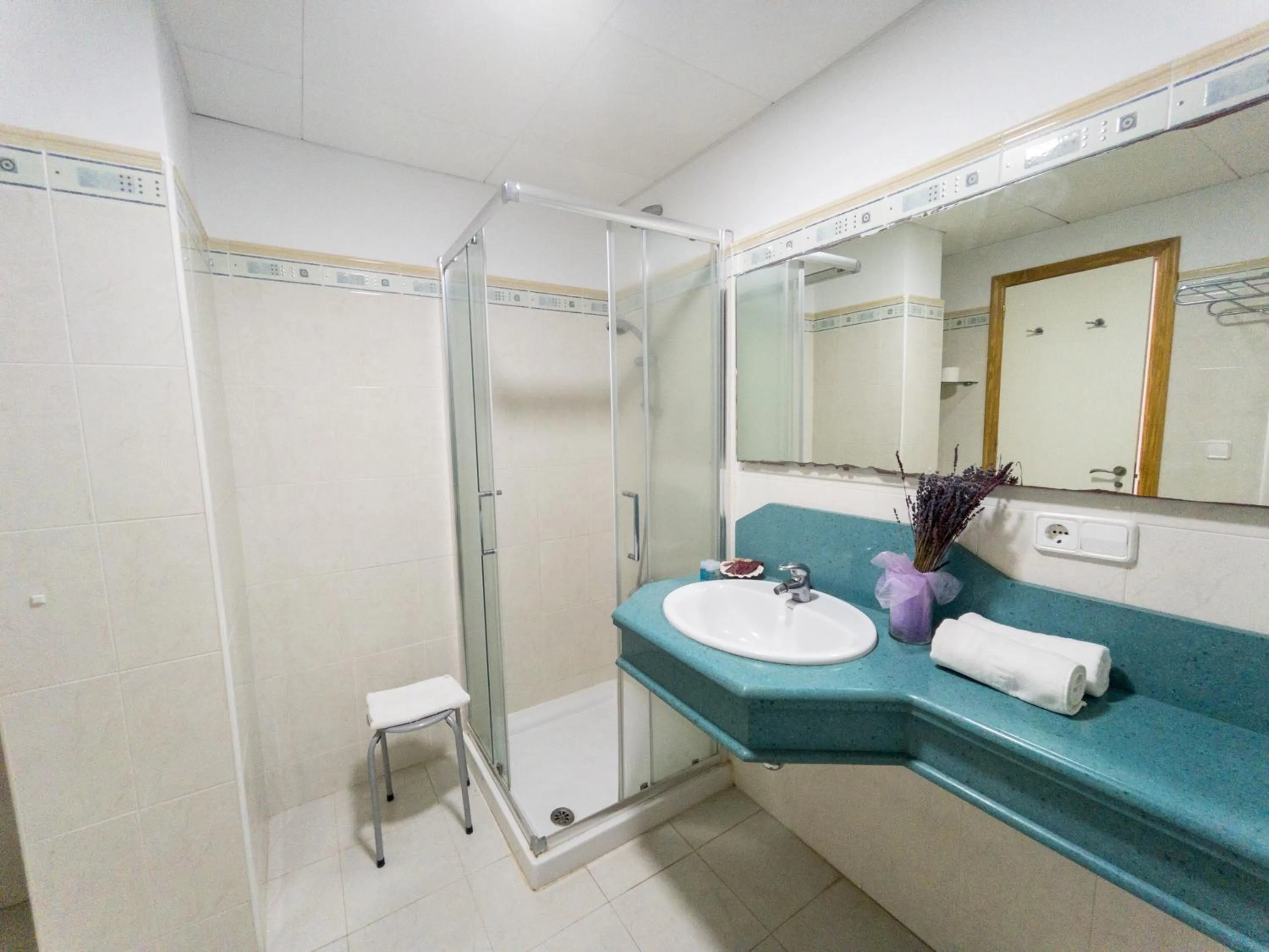 Bathroom in HOTEL MUSEO Lucainena