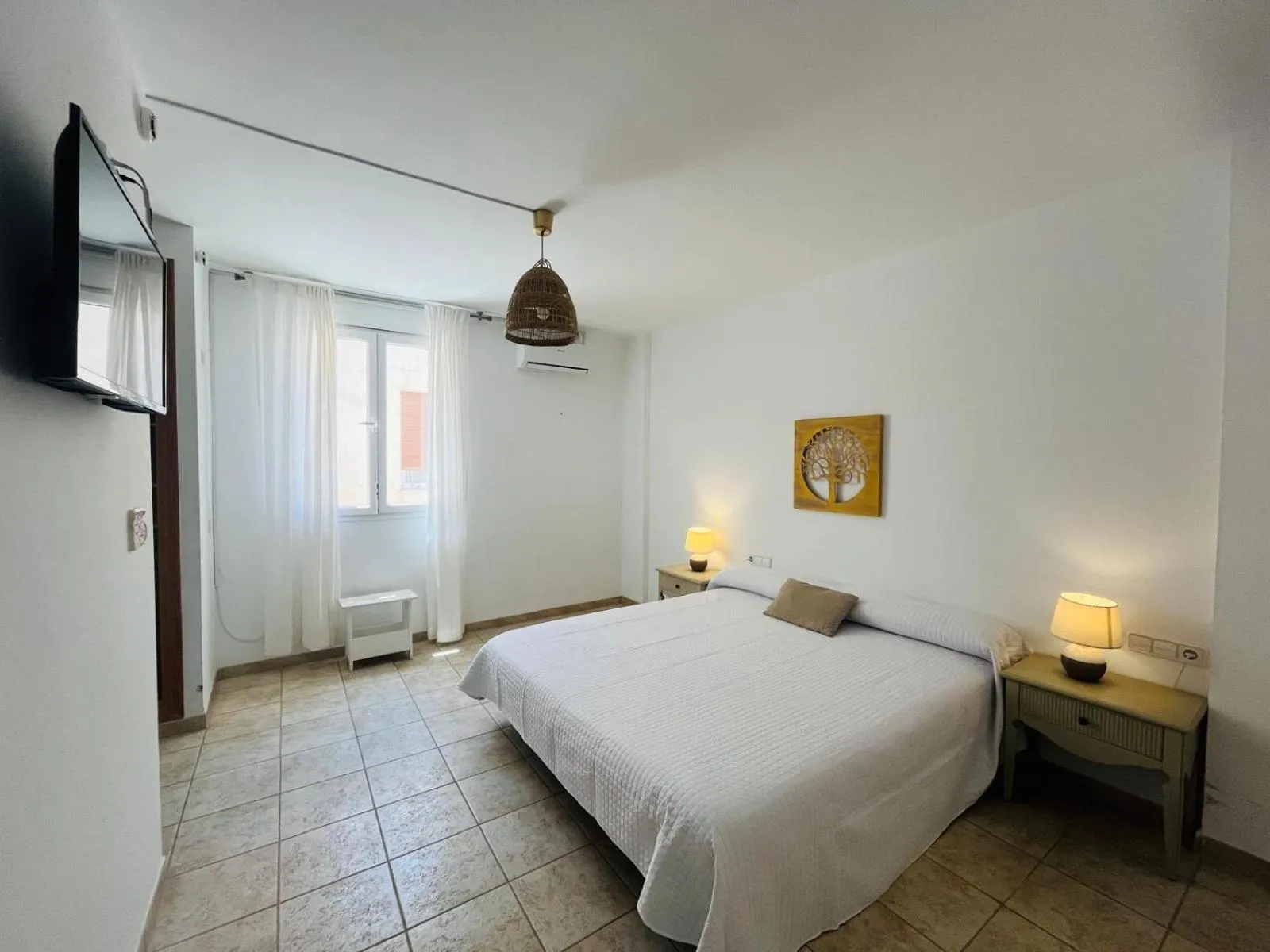 Bed in HOTEL MUSEO Lucainena