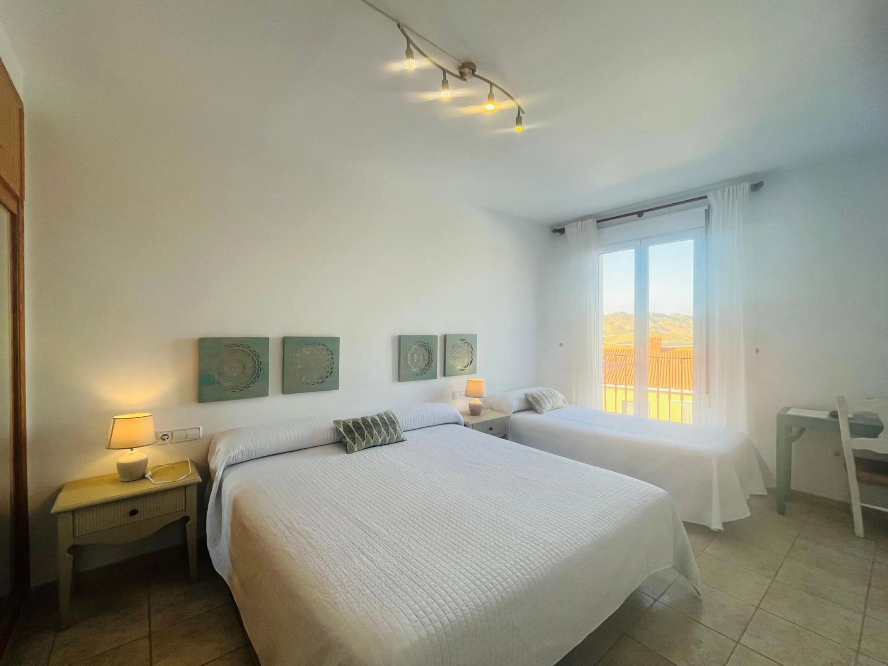 Bed in HOTEL MUSEO Lucainena