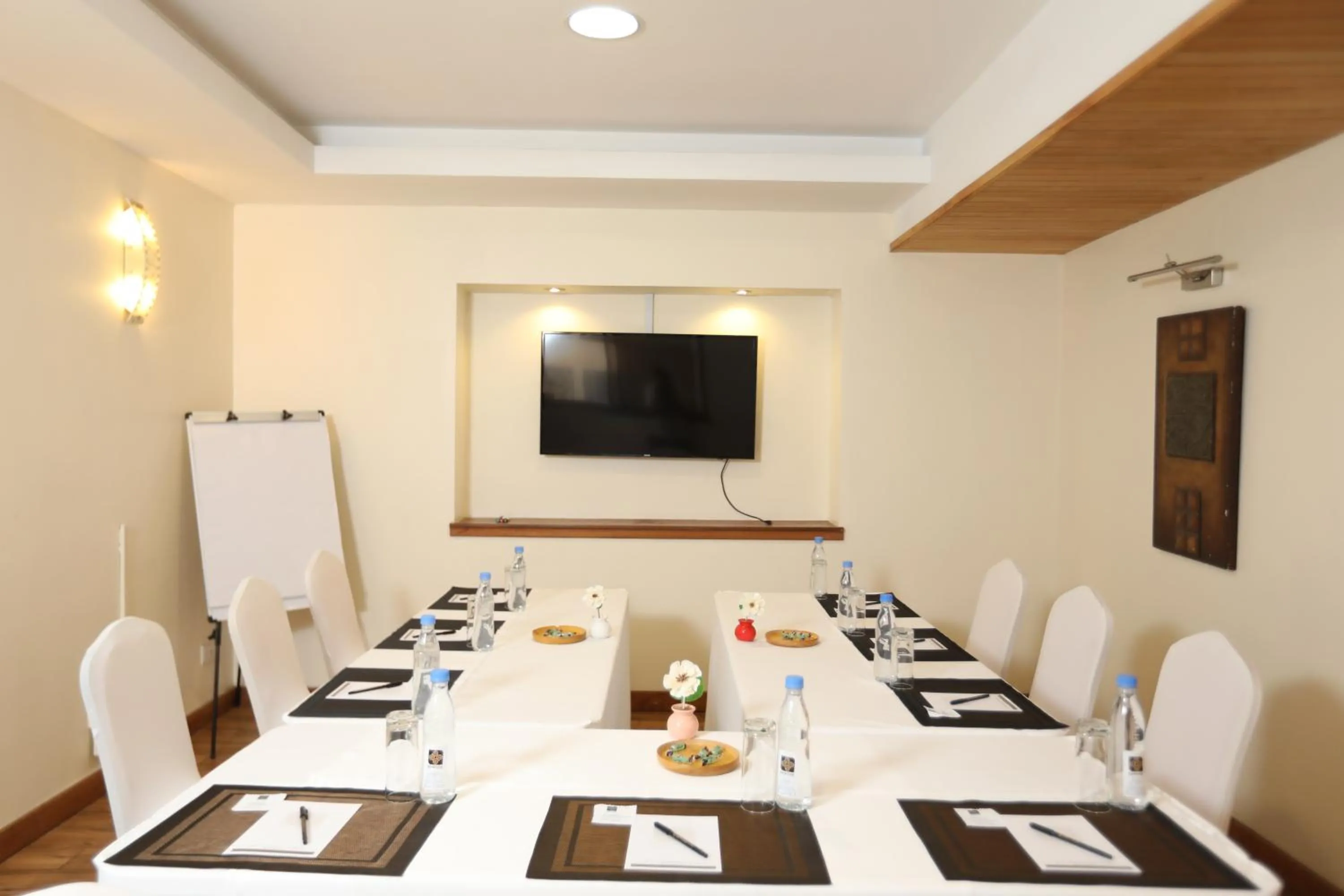Business facilities in Bidwood Suite Hotel