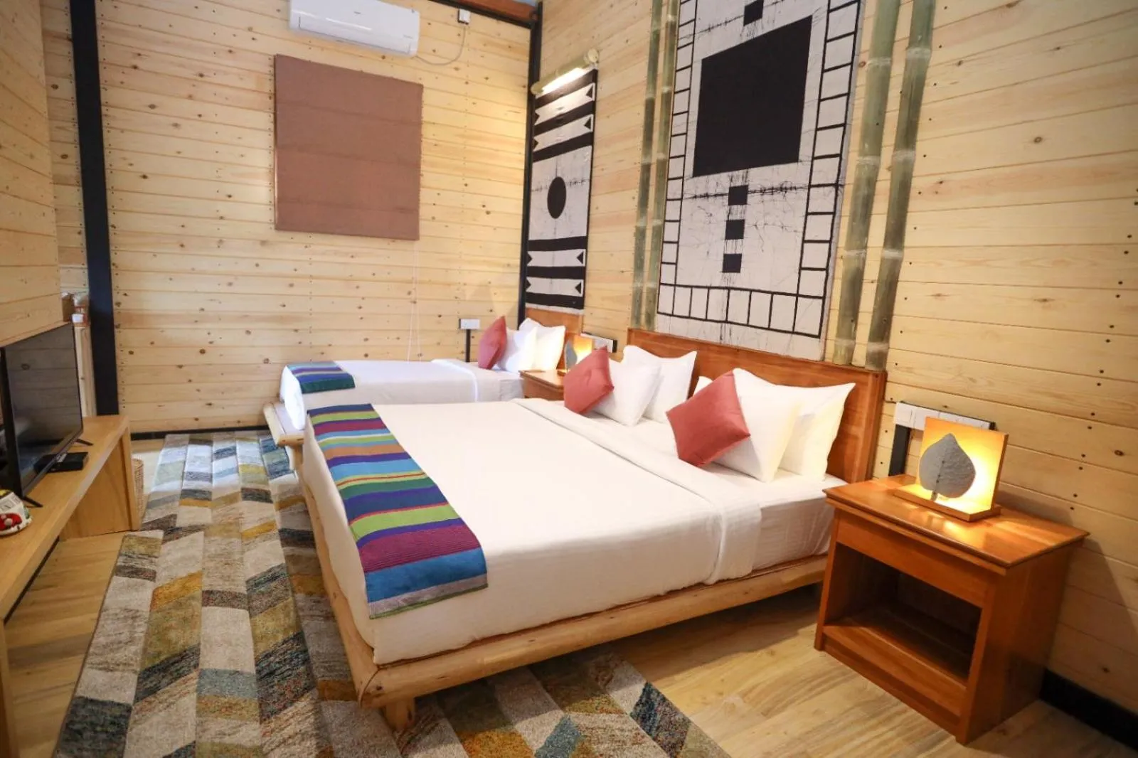Communal lounge/ TV room, Bed in The Feel Luxury Boutique Hotel Ella