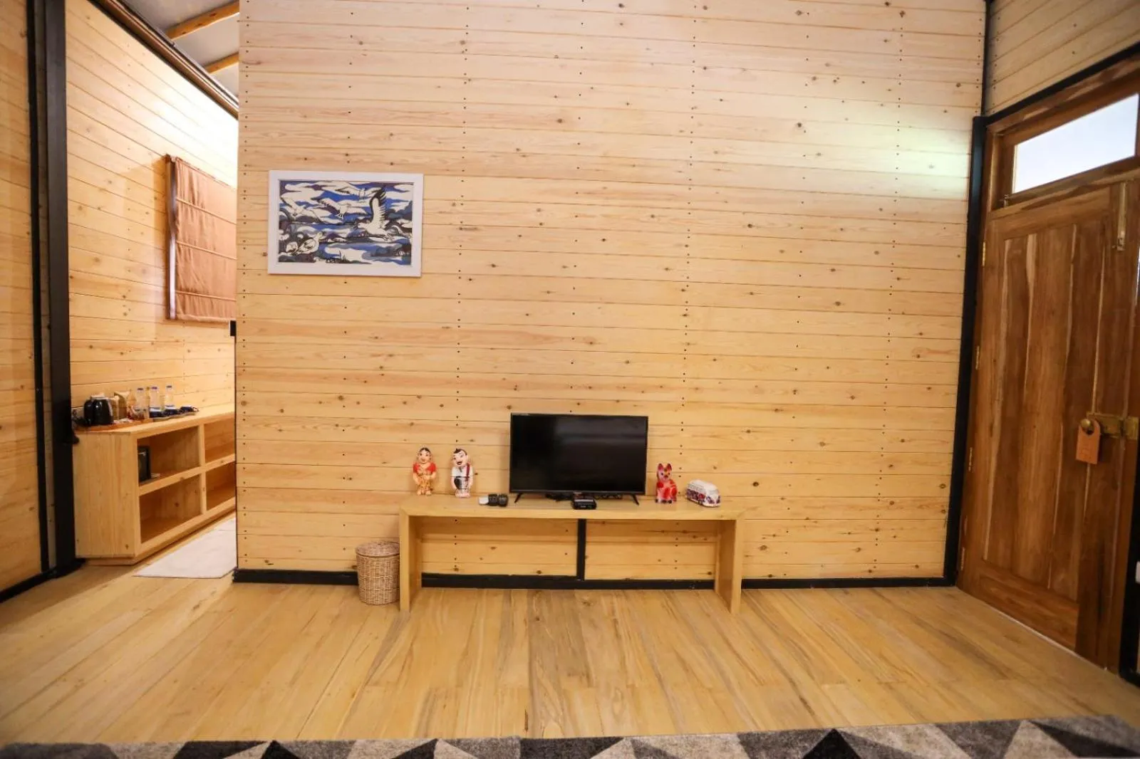 Communal lounge/ TV room in The Feel Luxury Boutique Hotel Ella