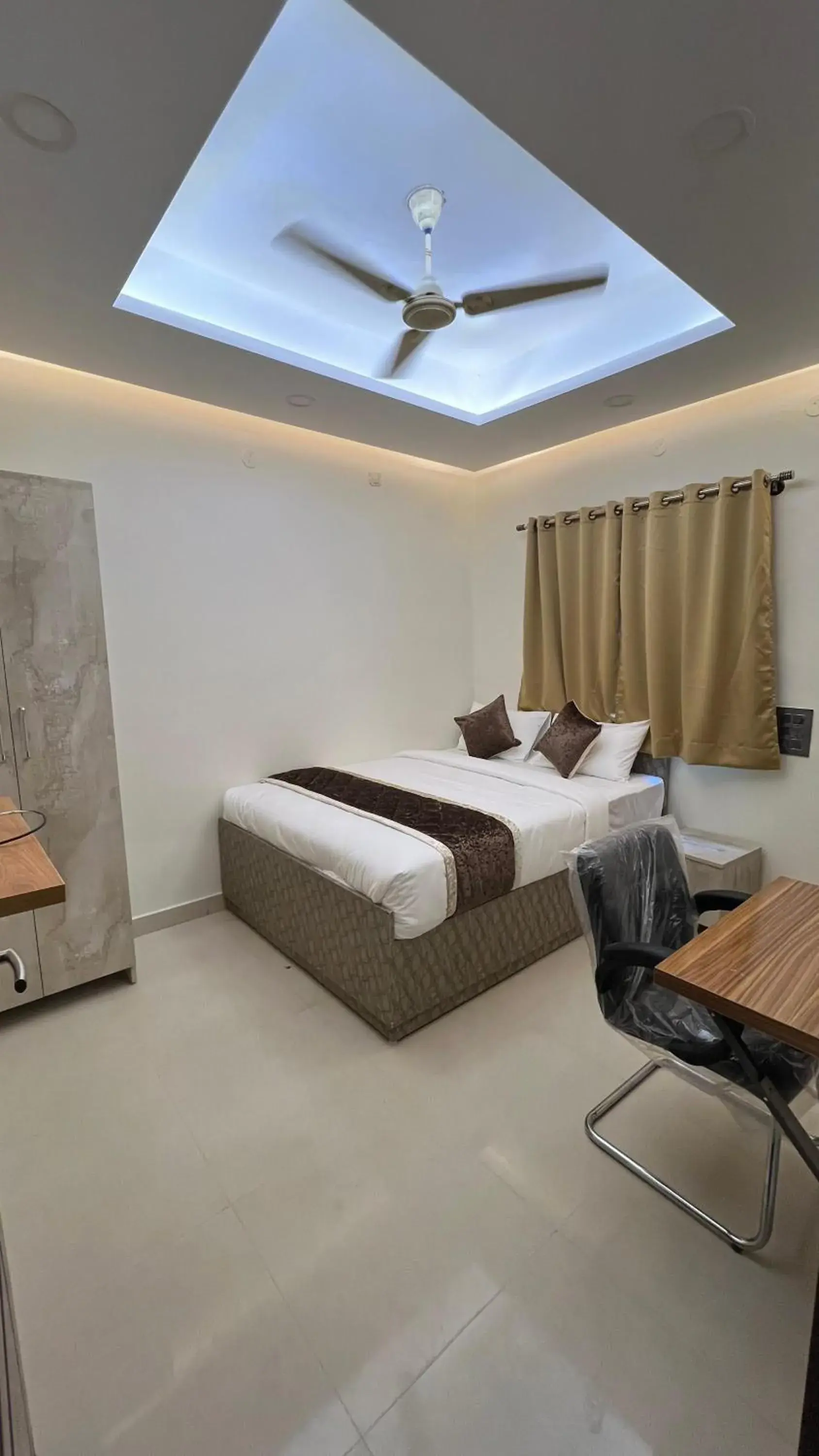 Deluxe Double Room - single occupancy in Hotel Subha Residency Bangalore Deluxe Double Room - single occupancy in Hotel Subha Residency Bangalore