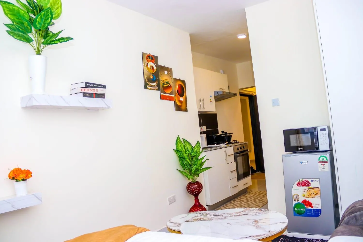 Kitchen or kitchenette in Studio Sleeps 2 with 24hr Check-in