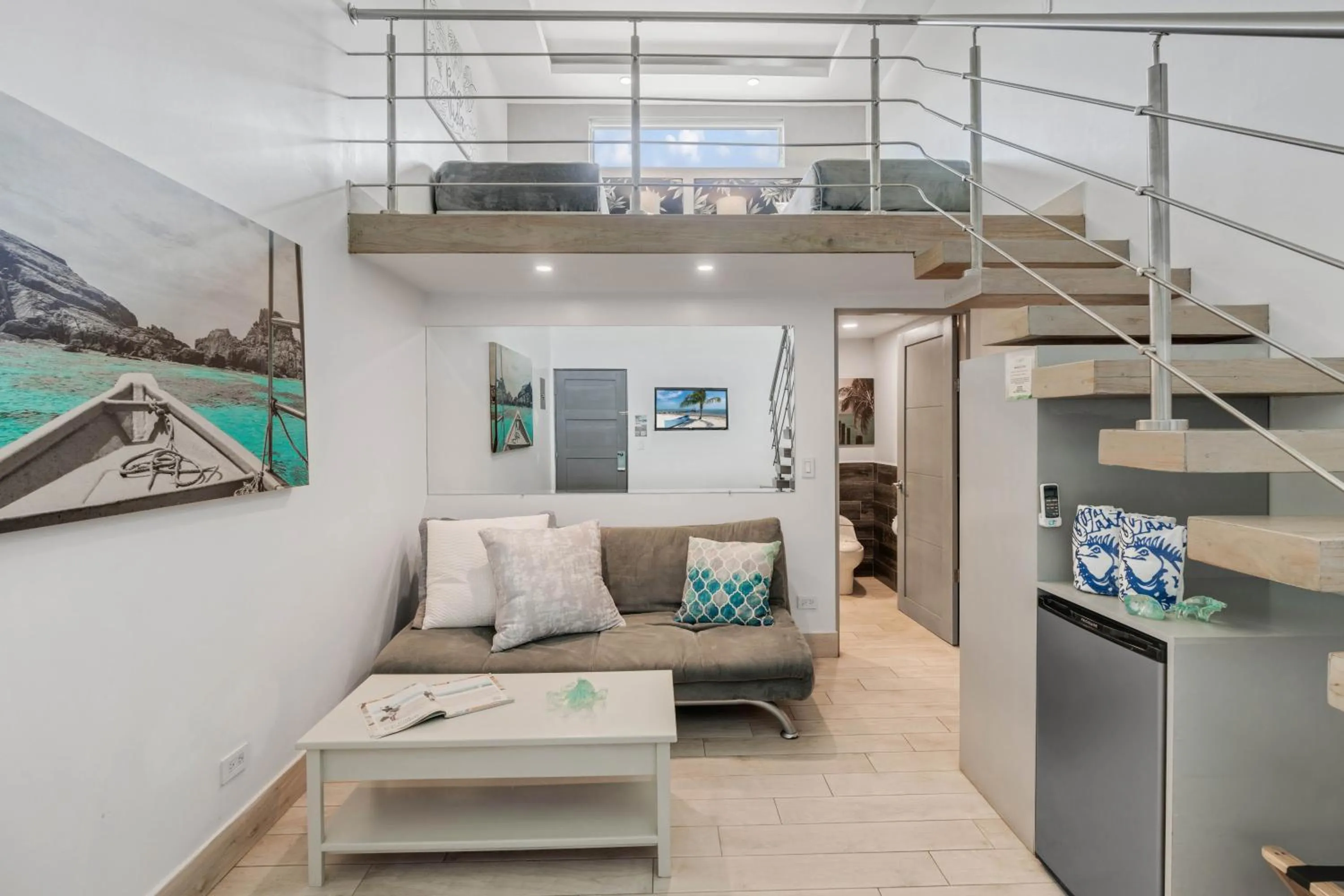 Living room in Iguana Surf Camp