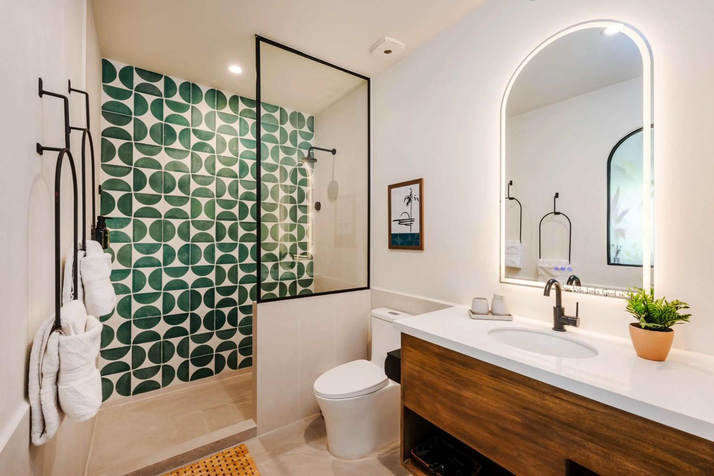 Shower in Iguana Surf Camp