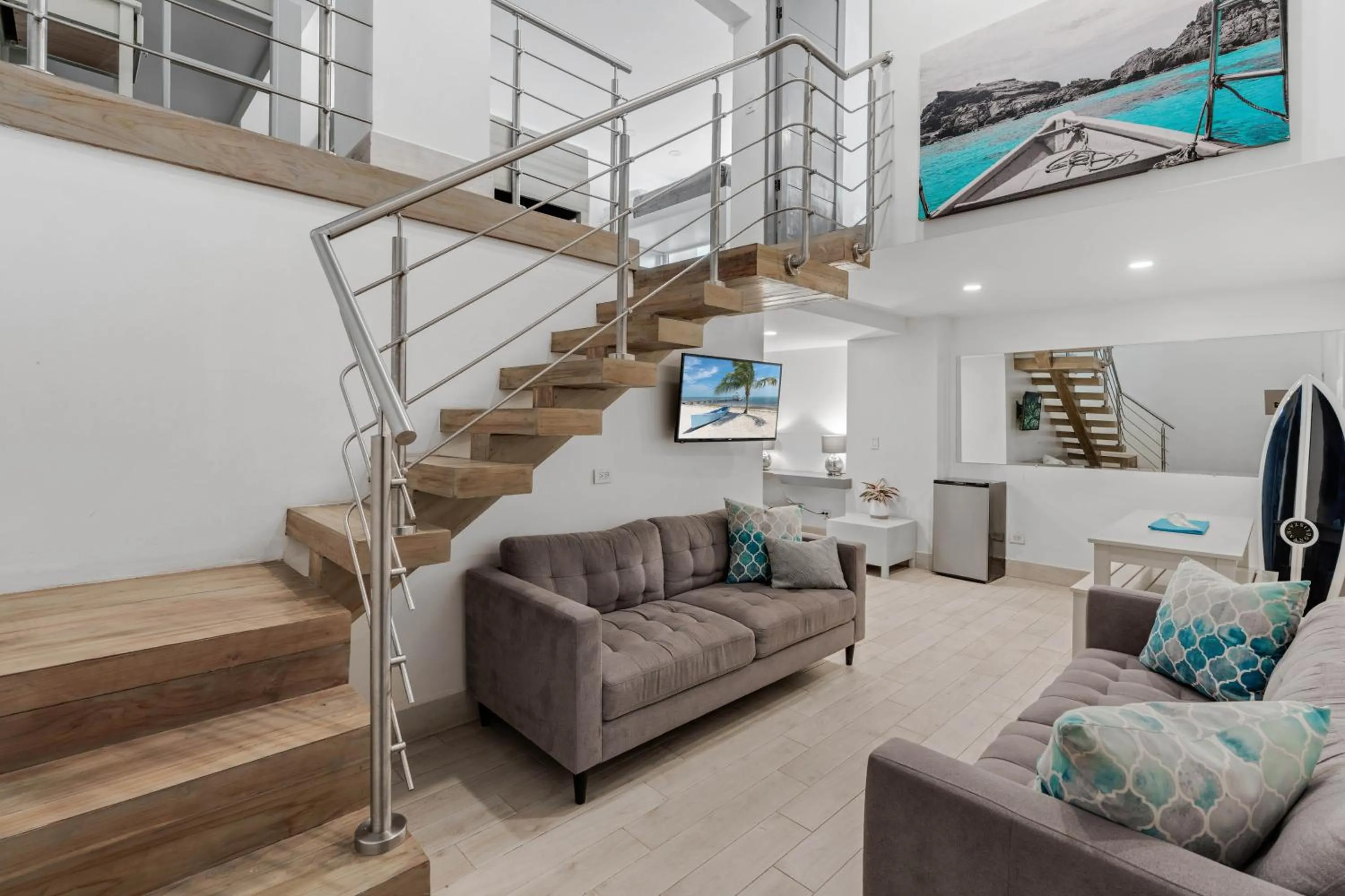 Living room in Iguana Surf Camp