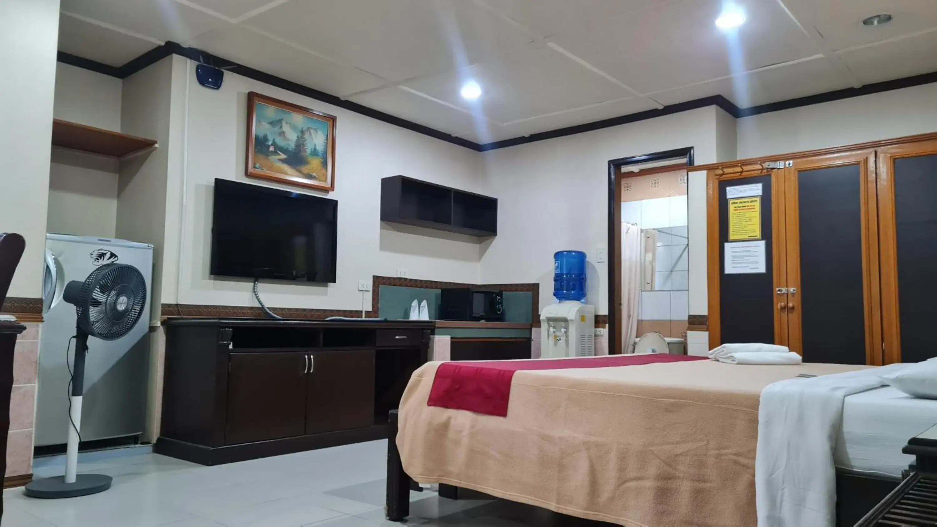 Bed in Tiger Hotel Bed in Tiger Hotel